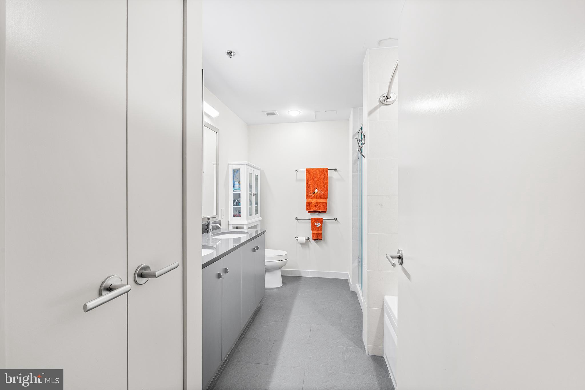 PHILADELPHIA - Residential