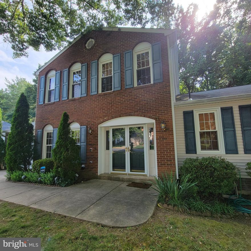 Brick Colonial very convenient to Belvoir North and Fairfax County Parkway.  Main level room can be a bedroom or office.  Very large Living room and Family room off kitchen.  Family room and laundry open up to the deck and overlook a treed lot.   This property is close to shopping, Metrobus, and commuter lots.  Pets are accepted on a case by case basis. Professionally managed property. Basement storage room is locked and will be reserved for the owner's use.