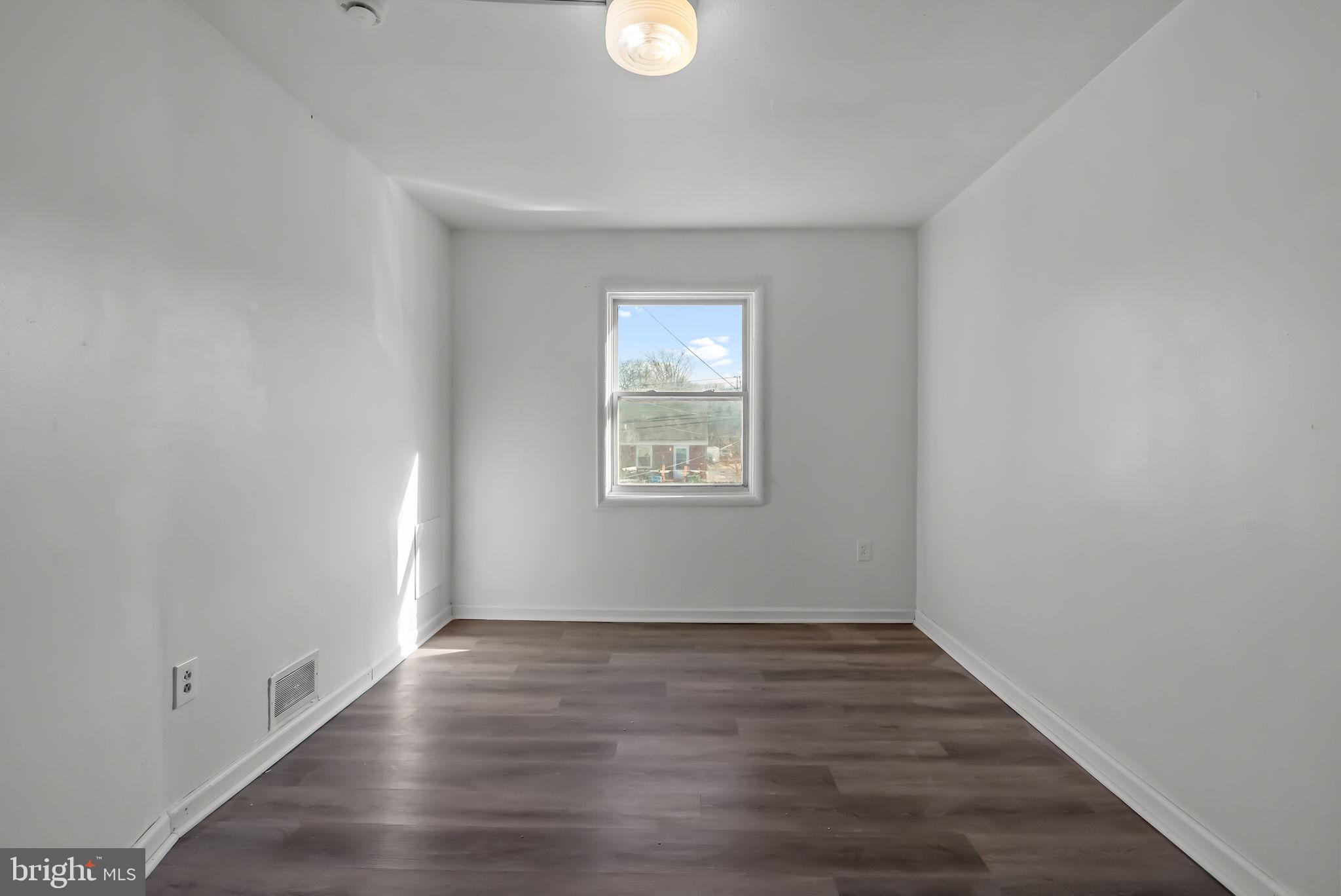 BLOOMSDALE GDNS - Residential