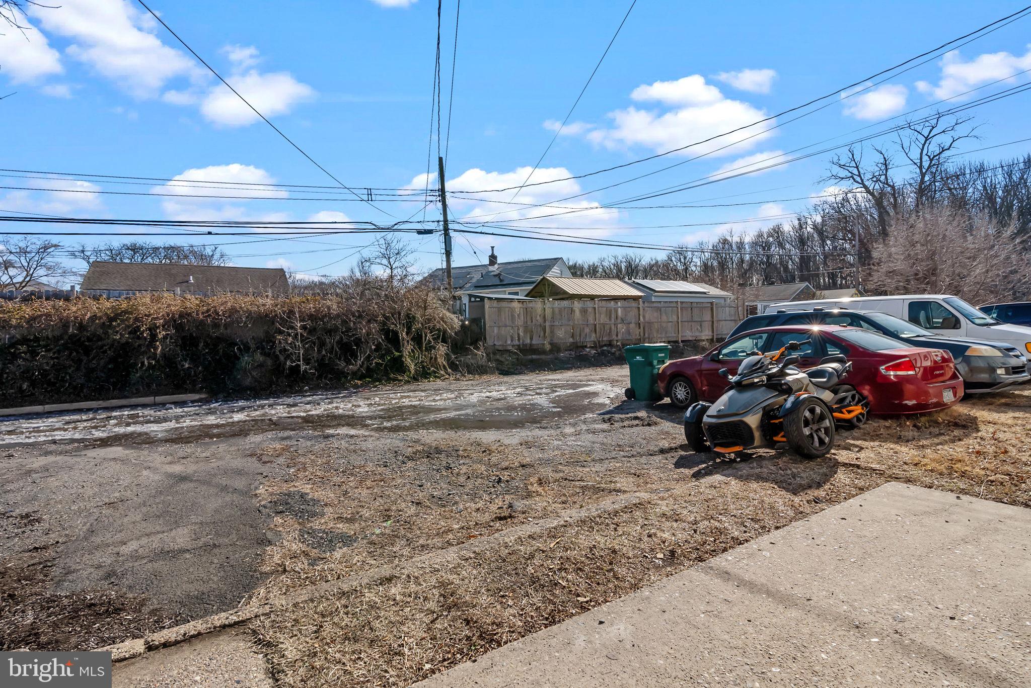 BLOOMSDALE GDNS - Residential