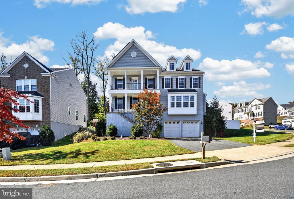 Photo of 19226 Stoney Ridge Place, TRIANGLE, VA 22172 (MLS # VAPW2132954)