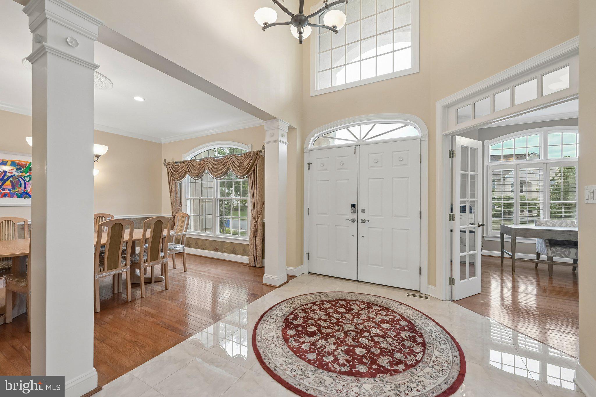 4 DRESSAGE COURT