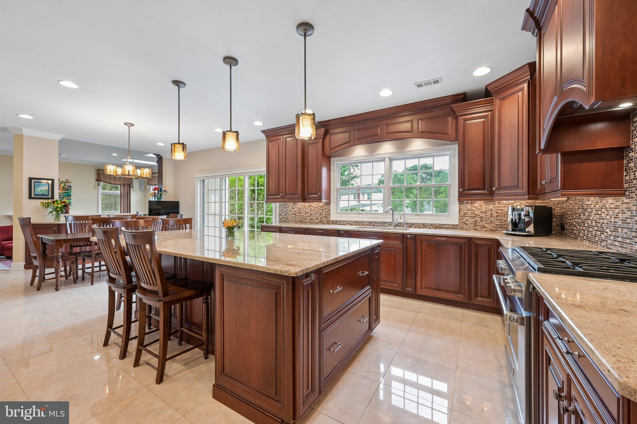4 DRESSAGE COURT
