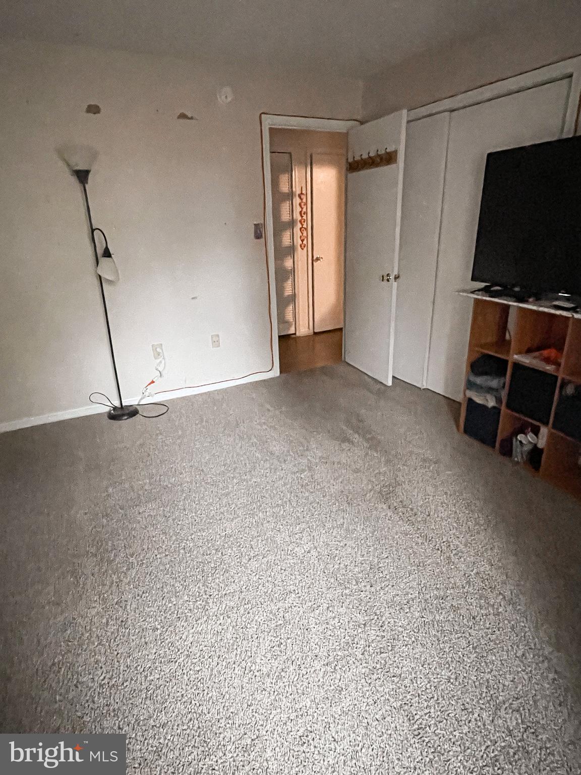 THE TIERS OF LAUREL LAKE - Residential