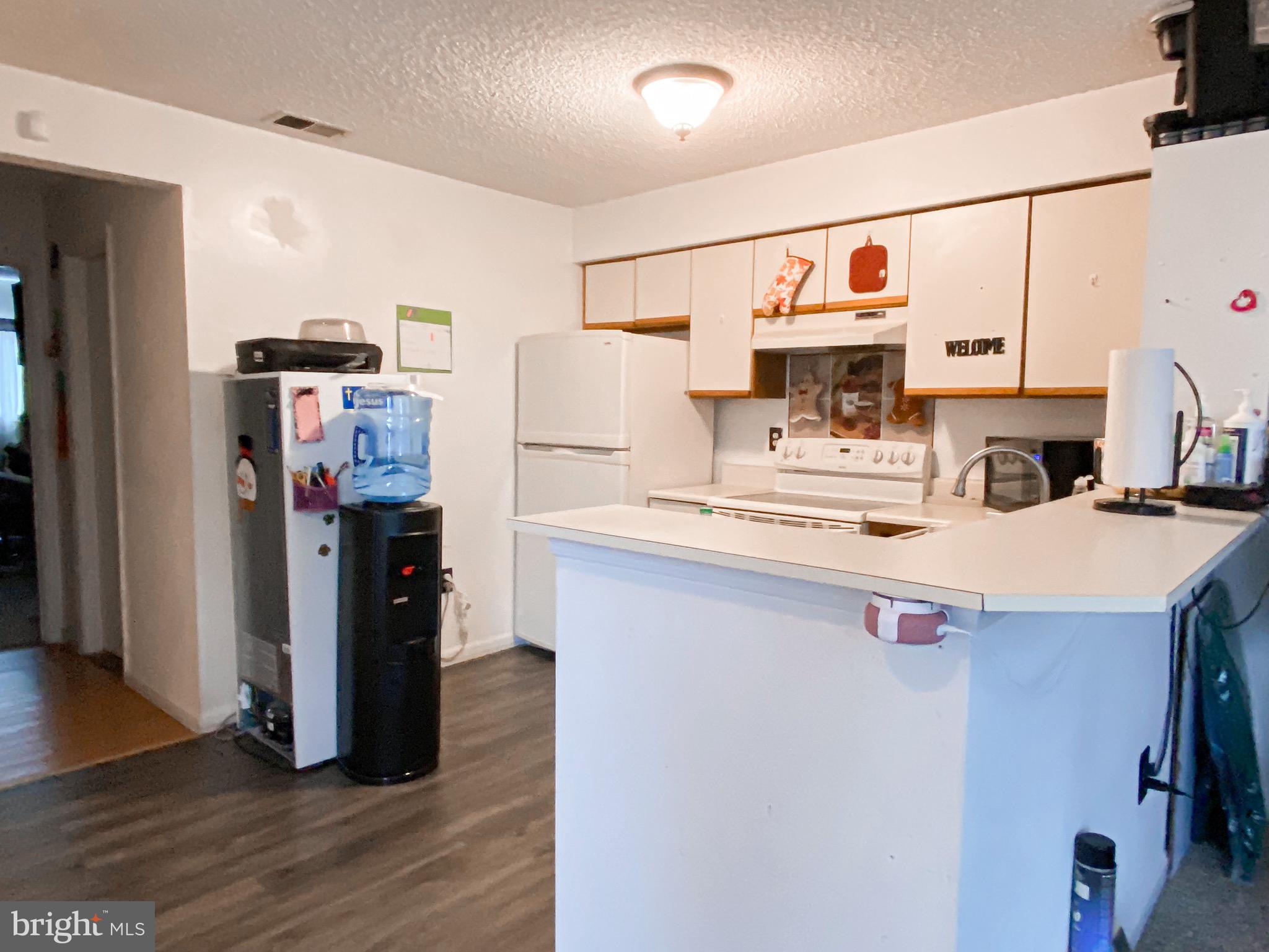 THE TIERS OF LAUREL LAKE - Residential