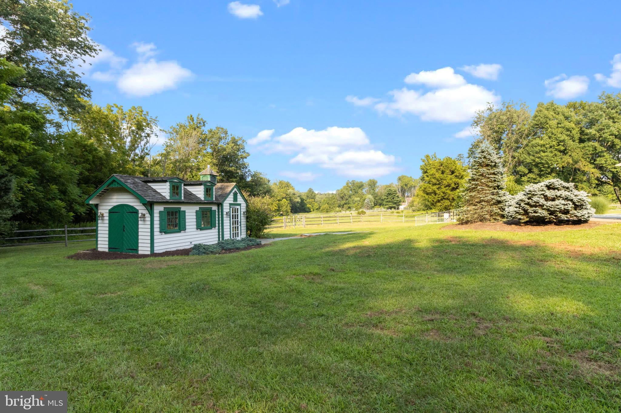 GRENOBLE MANOR - Residential