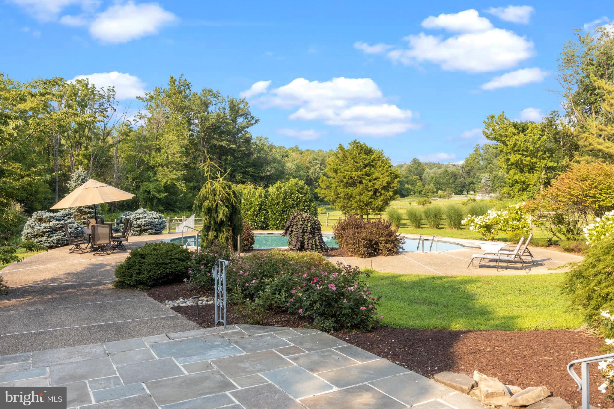 GRENOBLE MANOR - Residential