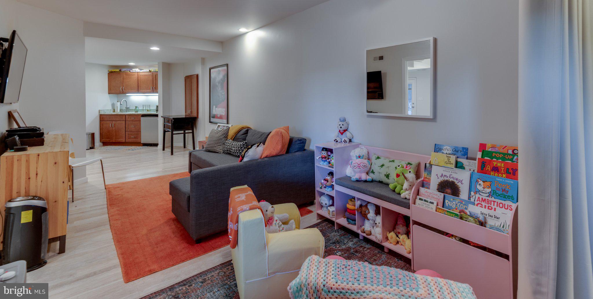 BRISCOE - Residential