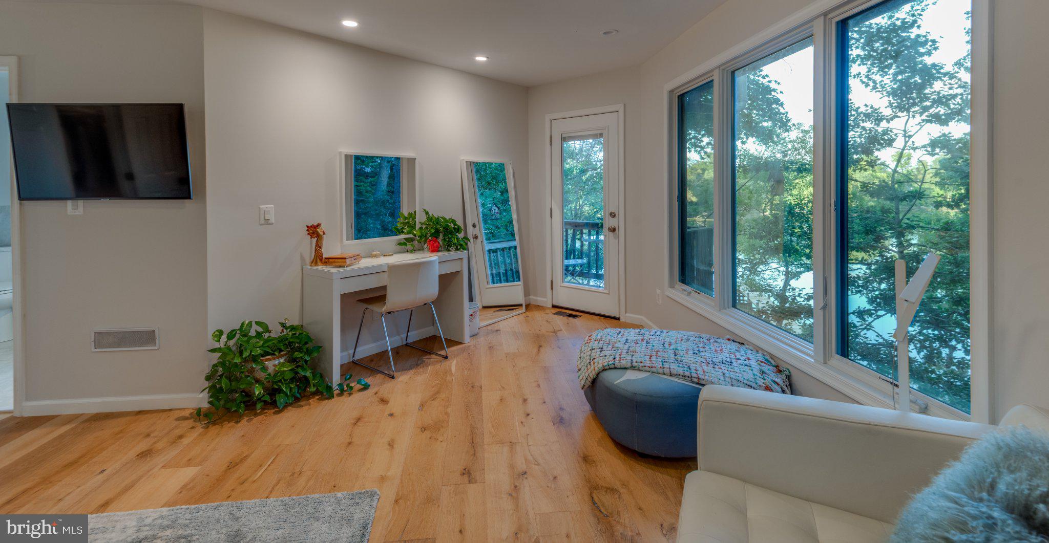 BRISCOE - Residential