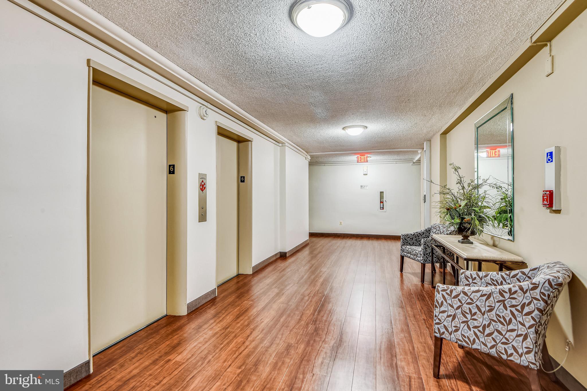 RIVER TOWERS - Residential