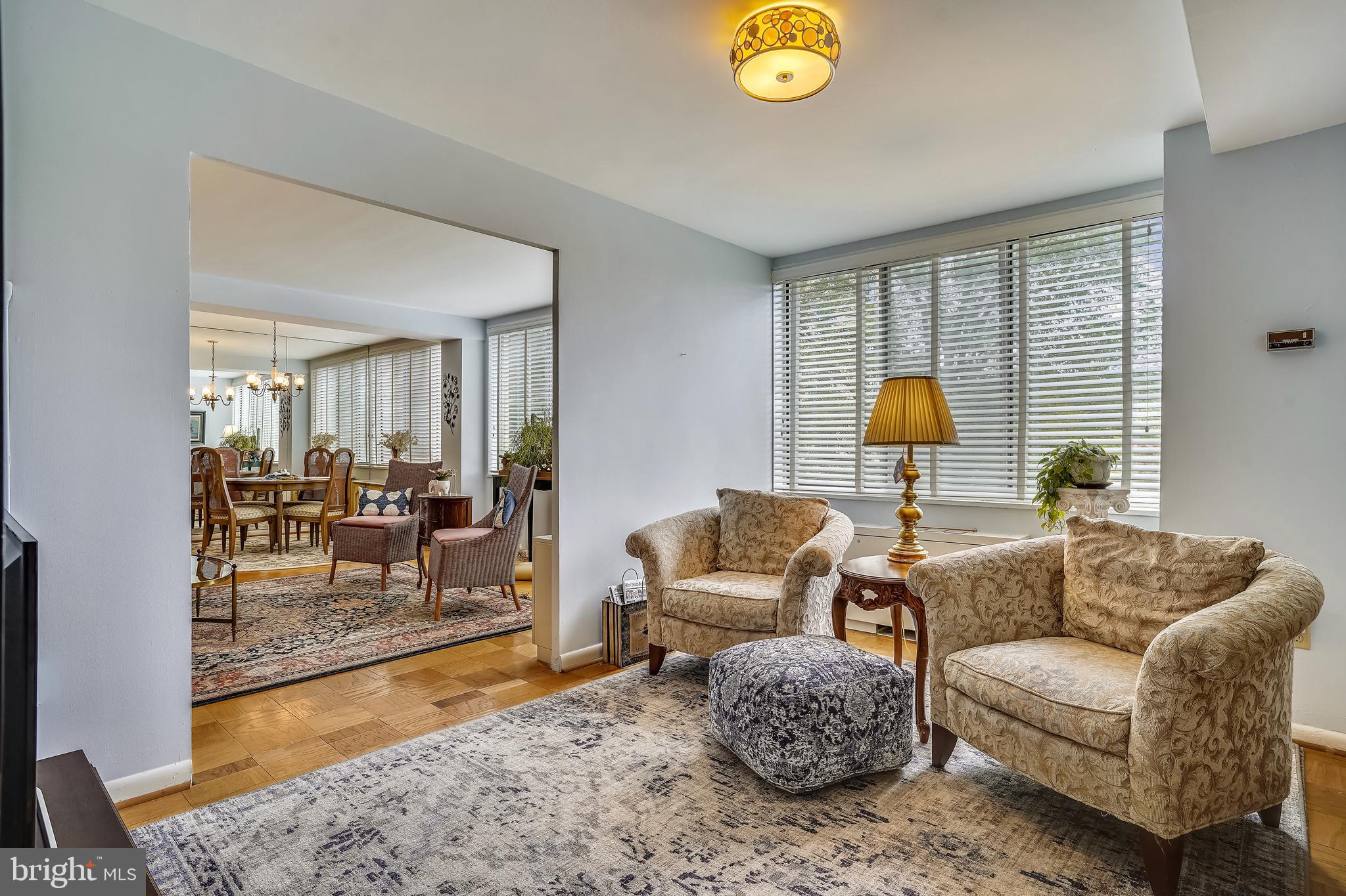 RIVER TOWERS - Residential