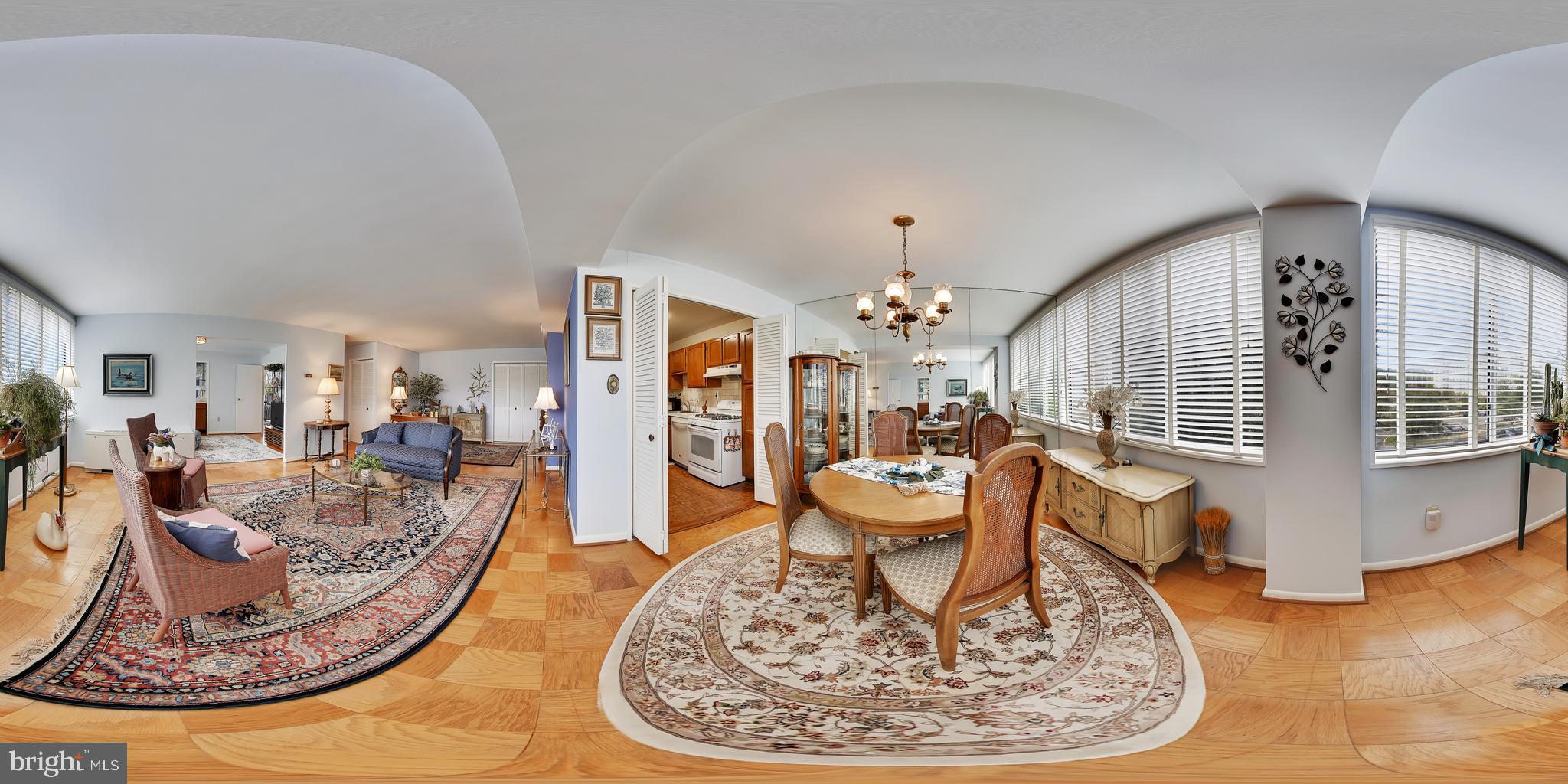 RIVER TOWERS - Residential