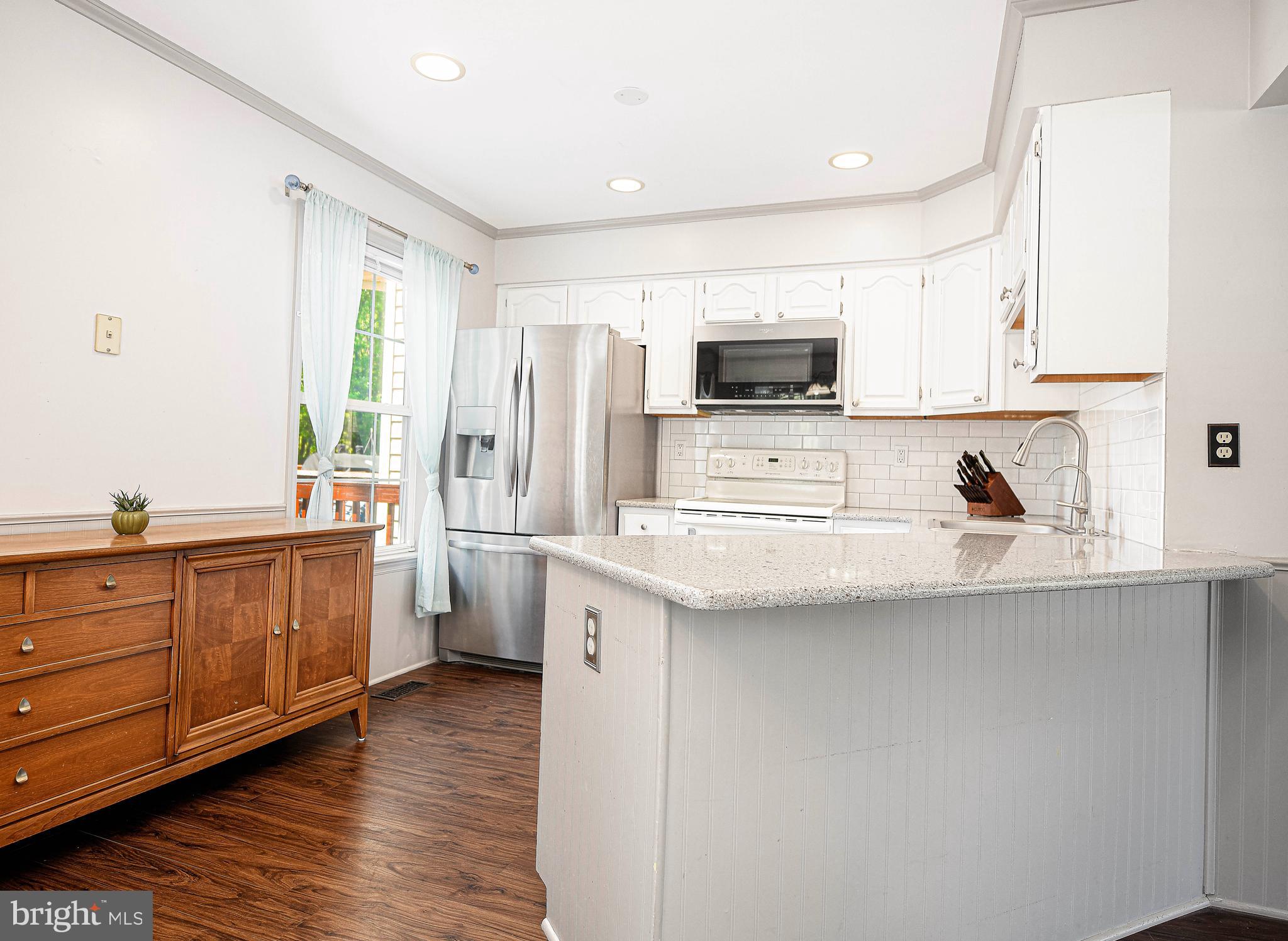 BELLE MANOR - Residential