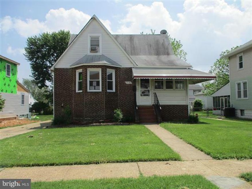 Graceland Park offers spacious 4 bedroom 2 bath home . Main level has 2 bedrooms ,1 bath, living & dining room and kitchen. Enclosed front porch with lots of windows. Upper level has 2 bedrooms and full bath.Full lower level with lots of room to improve . Nice size rear yard with detached garage. Long driveway for off street parking. Close to schools and shopping. Easy access to tunnels.