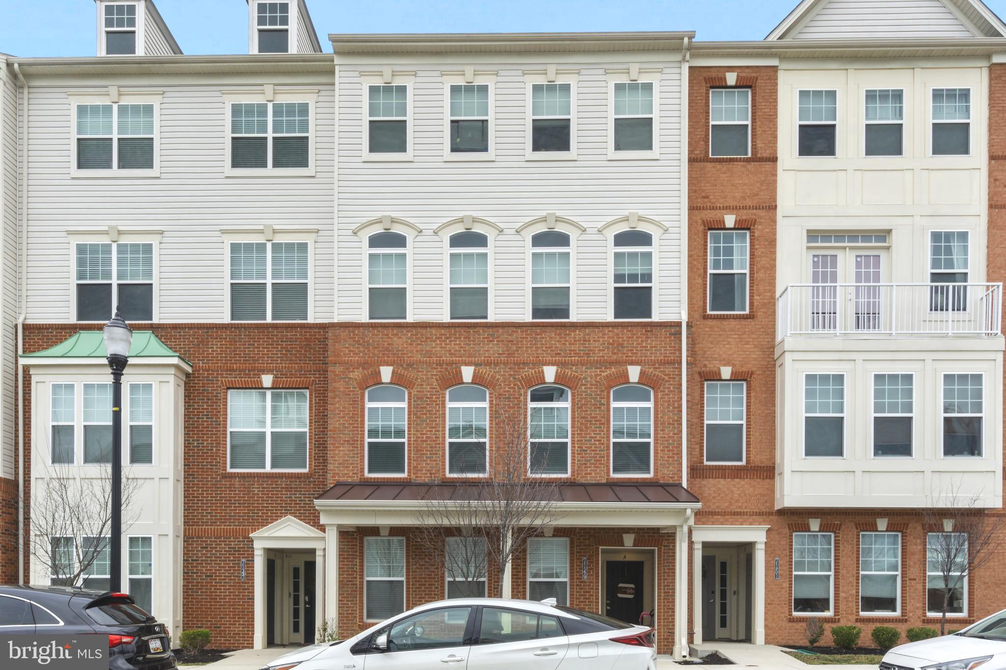 OXFORD SQUARE - Residential