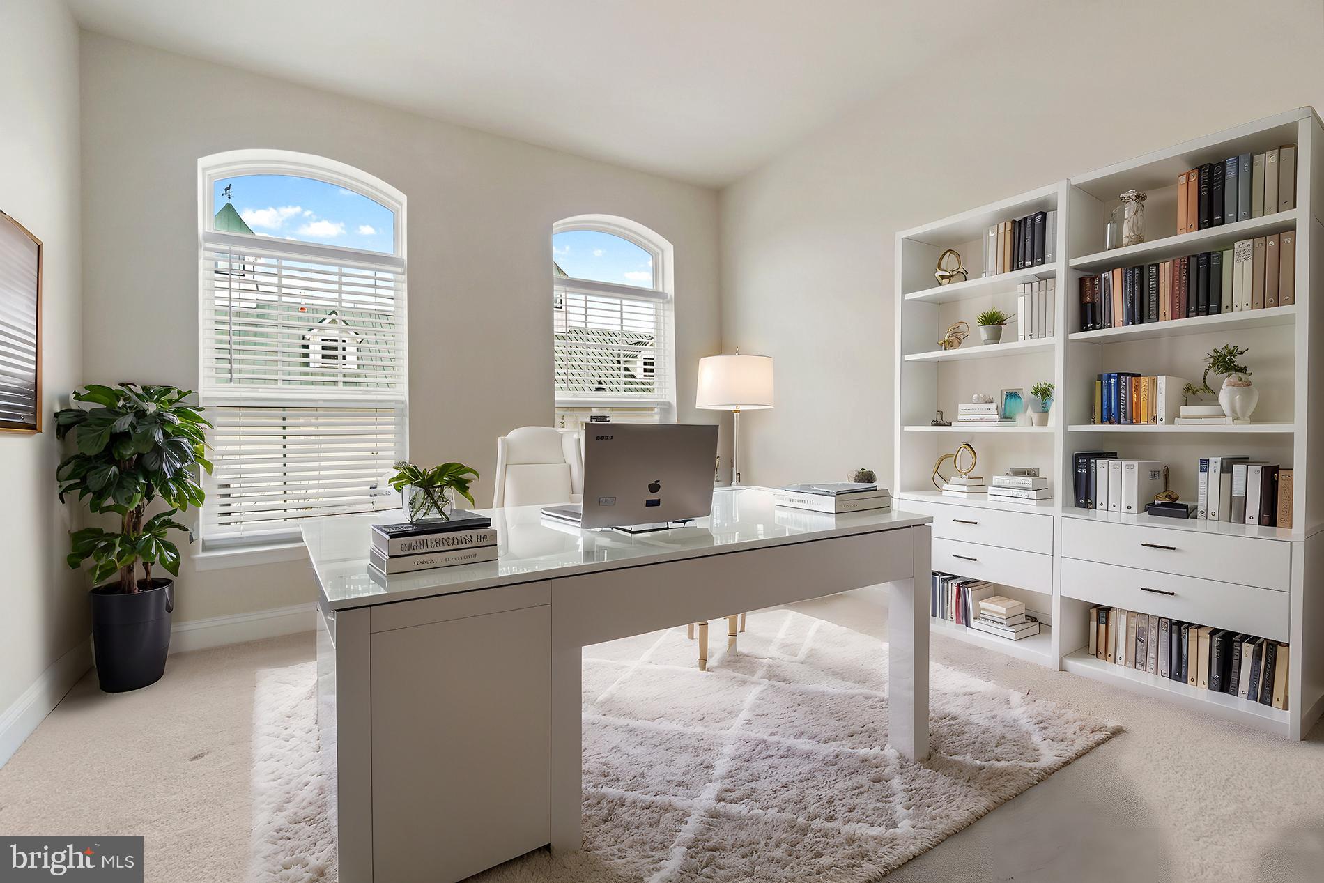 OXFORD SQUARE - Residential