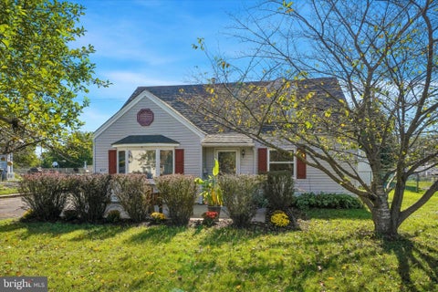 Homes For Sale - 617 Preston Lane<br/> HATBORO, PA 19040