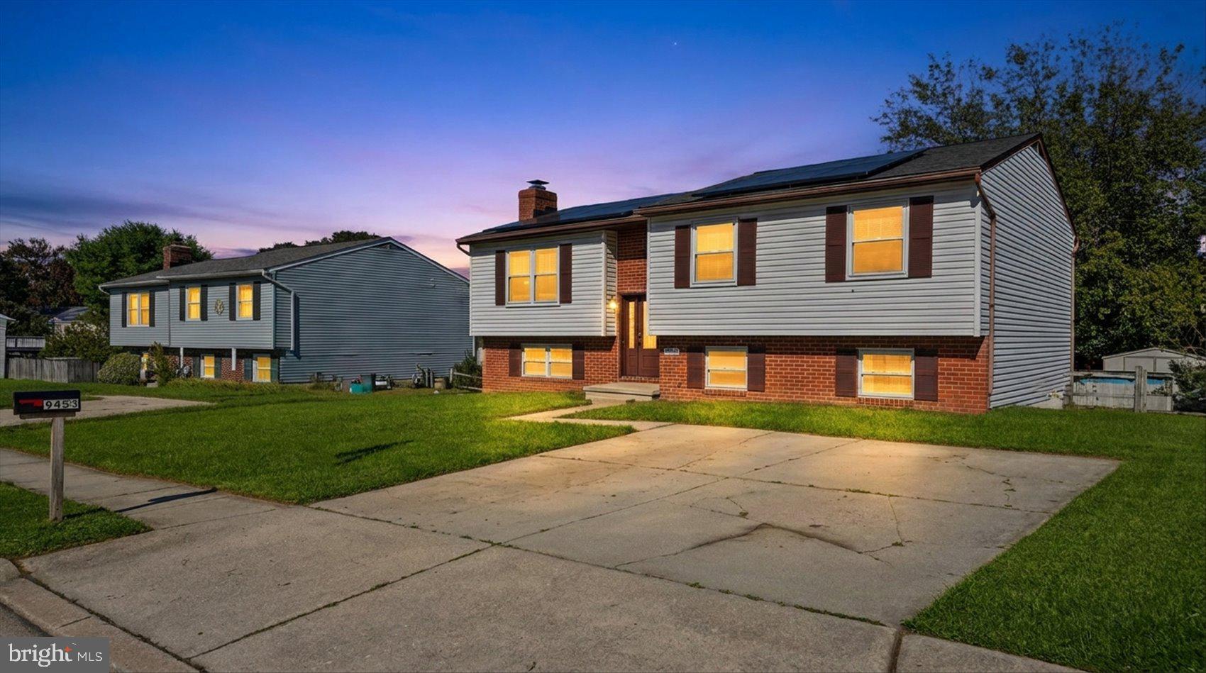 9453 SEVEN COURTS DRIVE