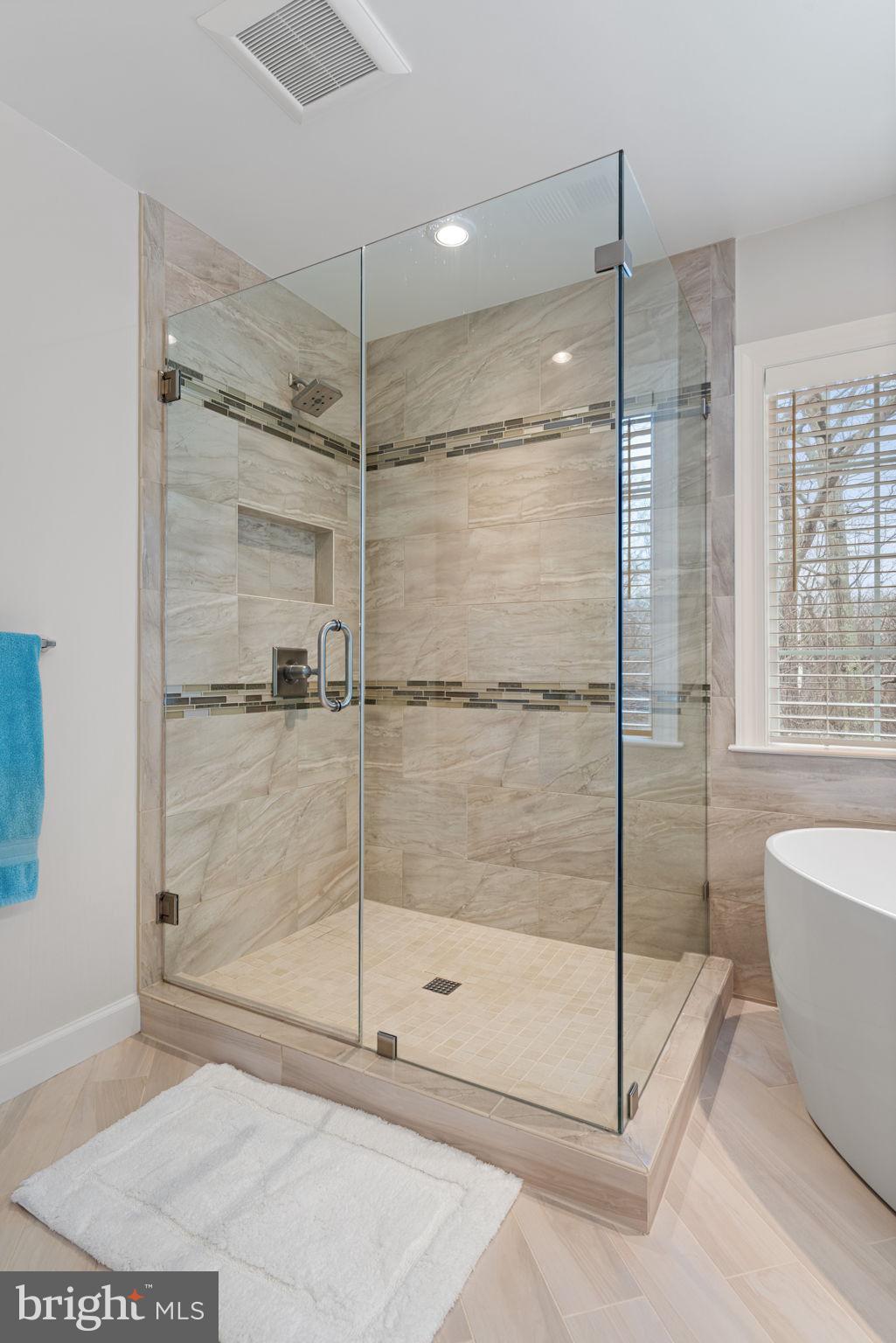 GREAT FALLS CHASE - Residential