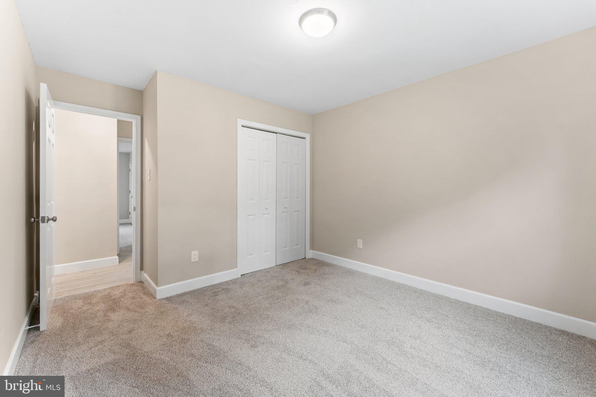 WARRENTON LAKES - Residential