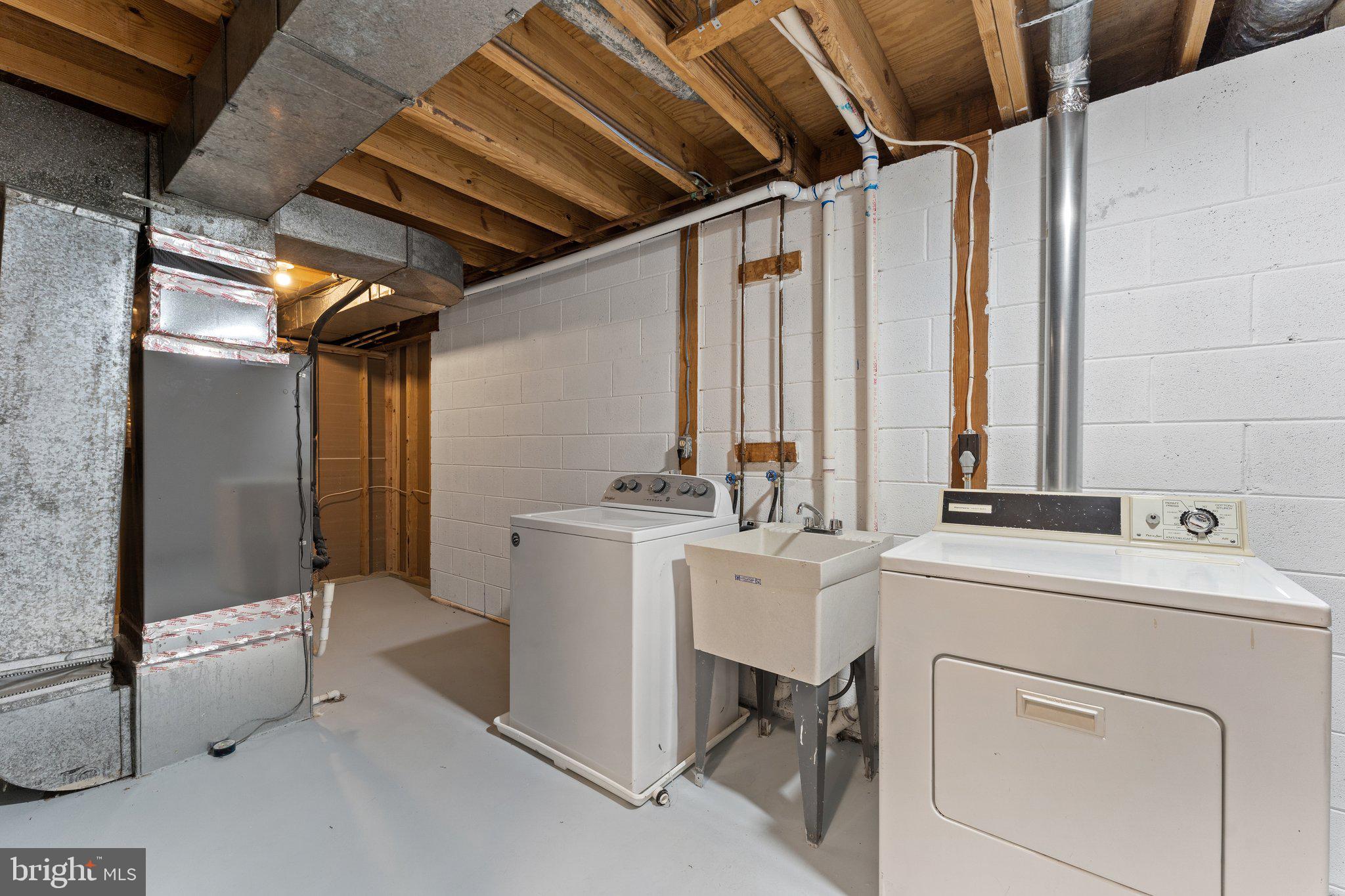 WARRENTON LAKES - Residential