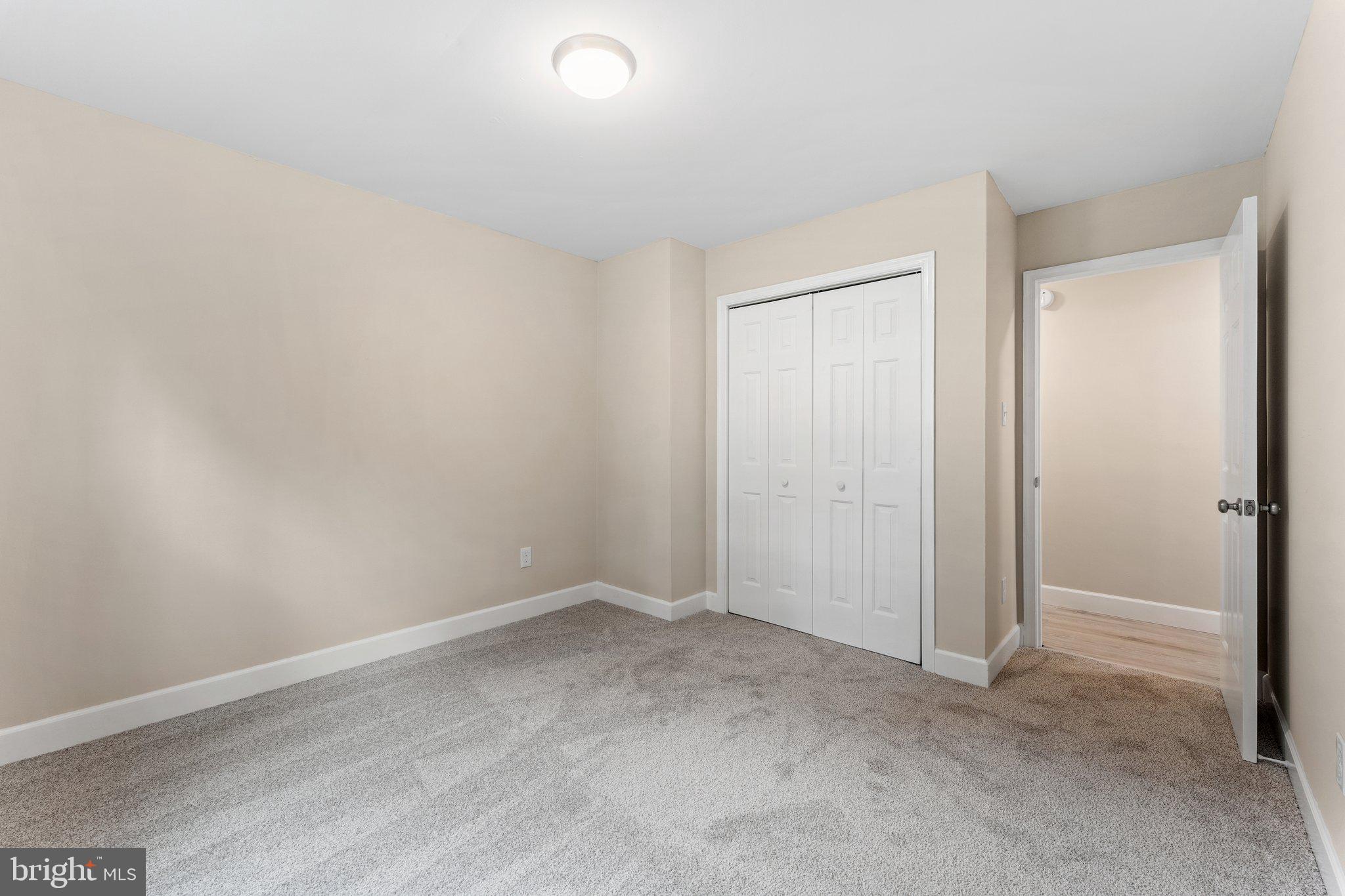 WARRENTON LAKES - Residential