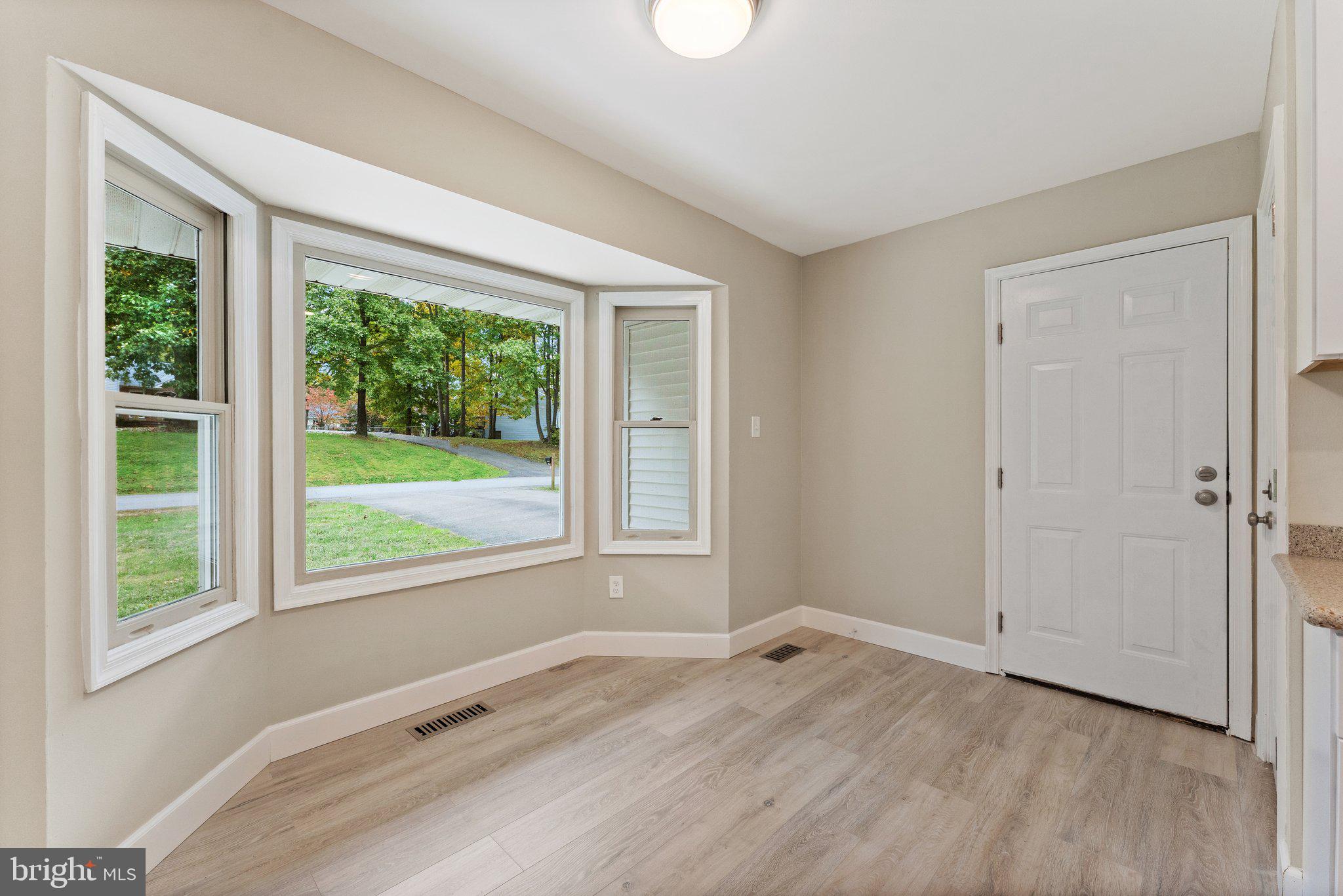 WARRENTON LAKES - Residential