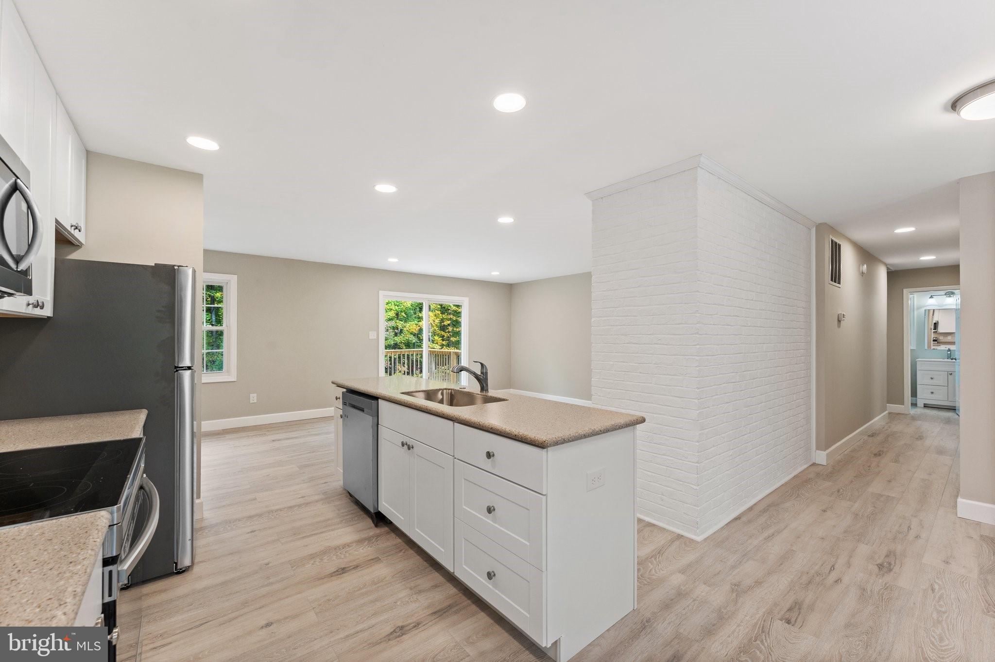 WARRENTON LAKES - Residential