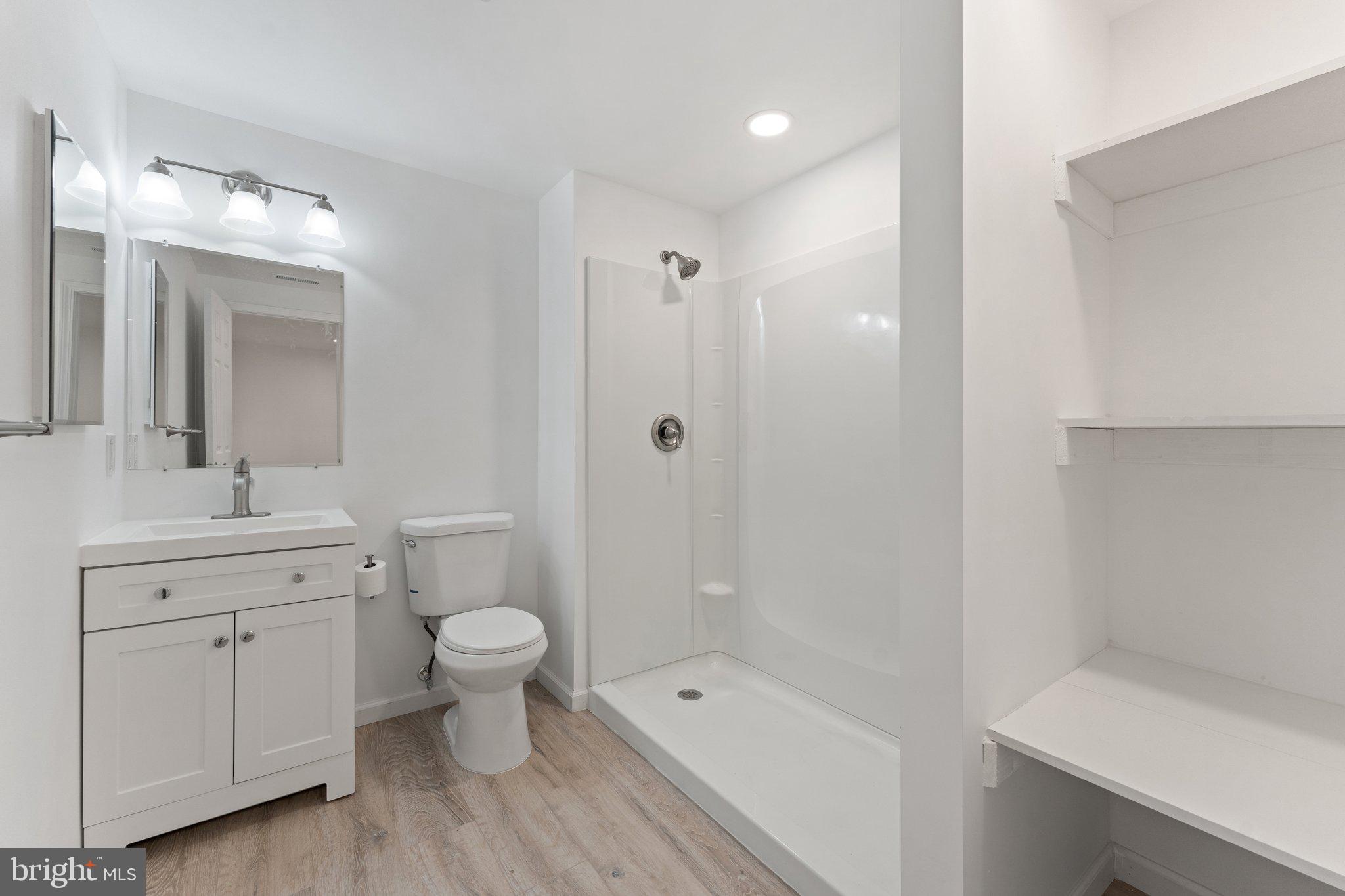 WARRENTON LAKES - Residential