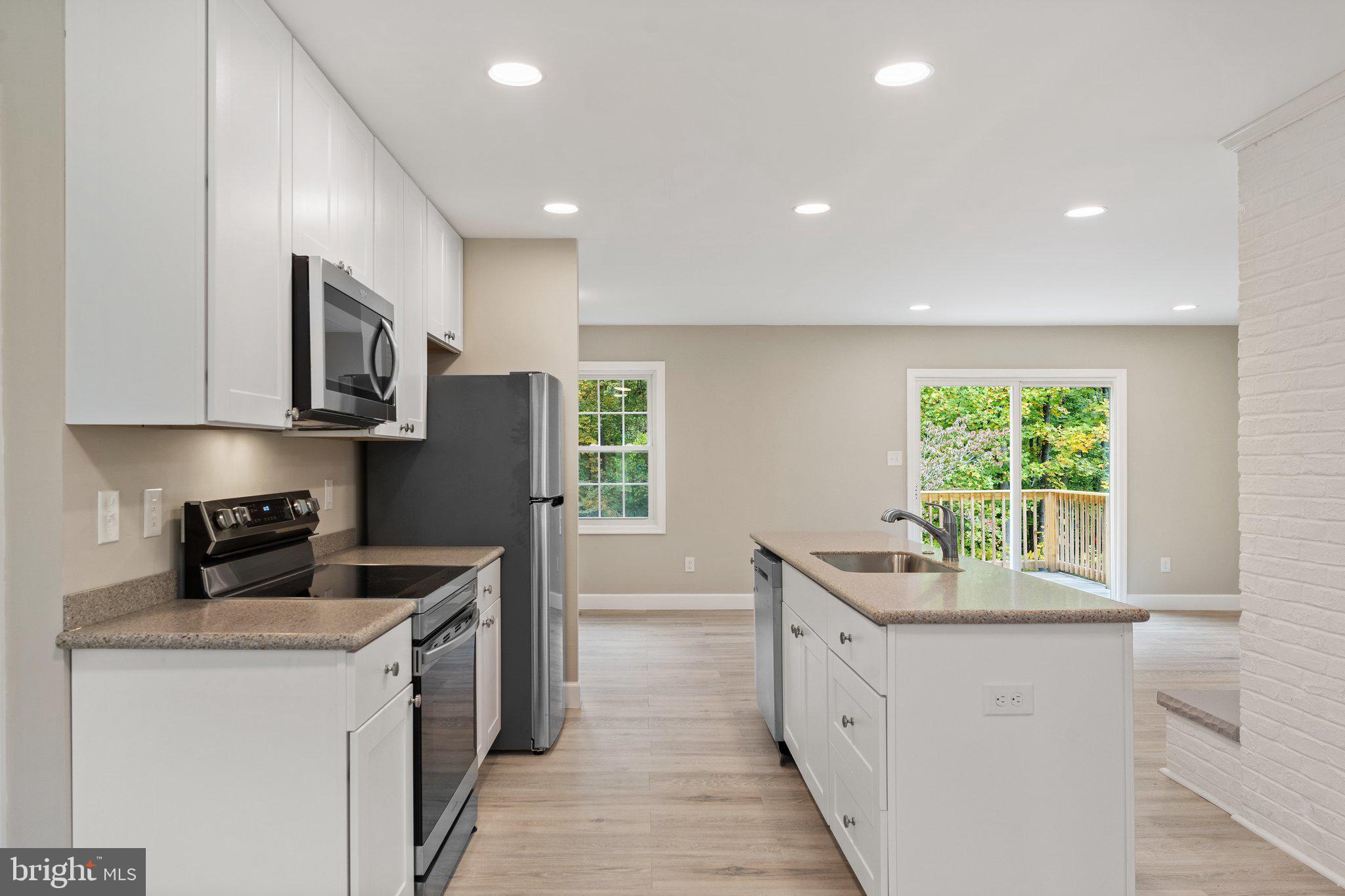 WARRENTON LAKES - Residential