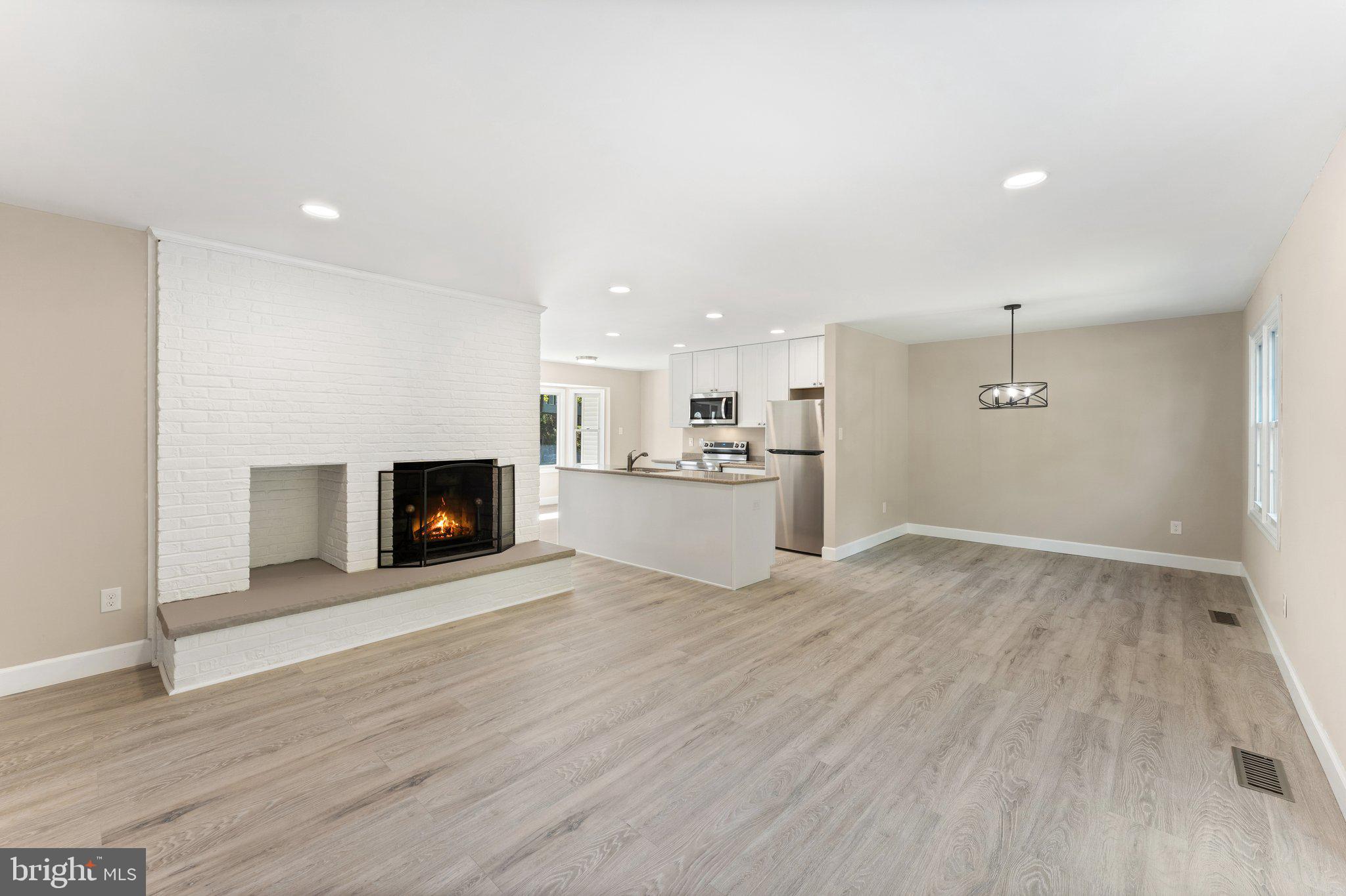 WARRENTON LAKES - Residential