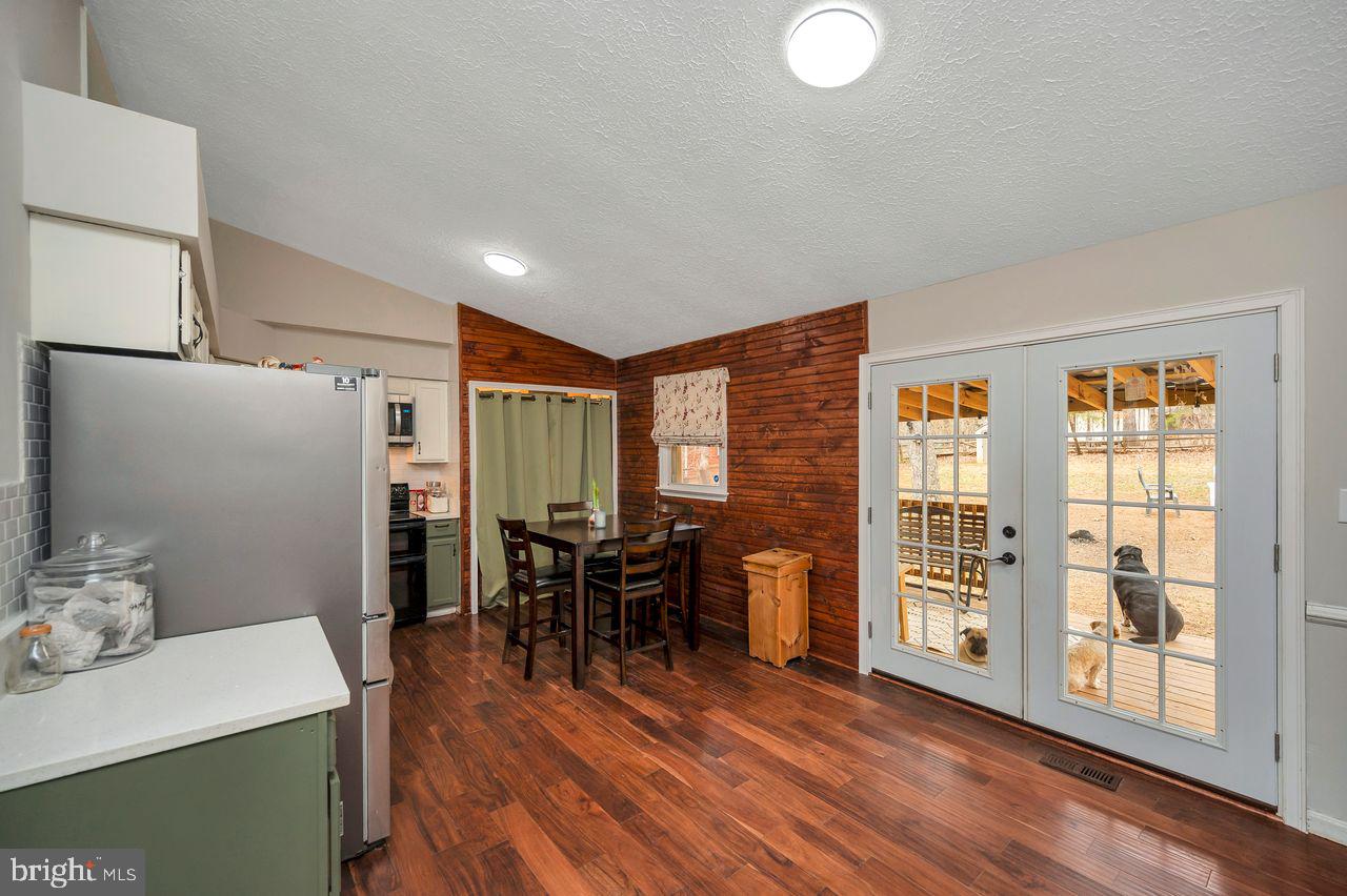 LAKE WILDERNESS - Residential