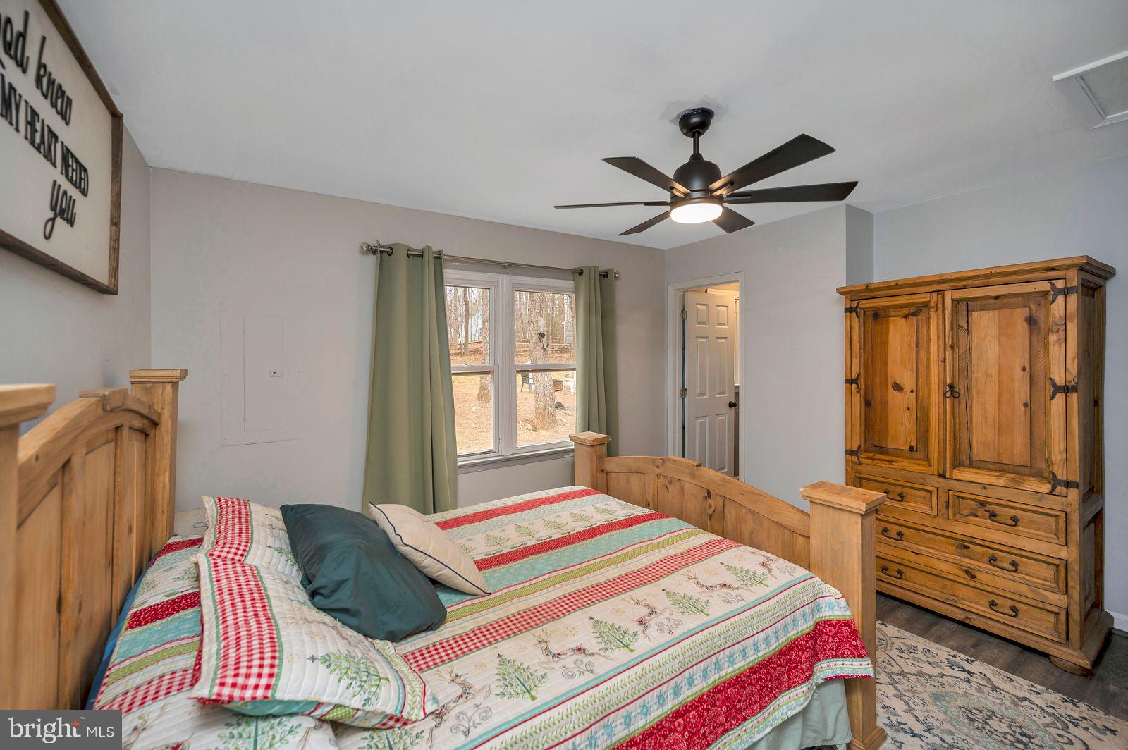 LAKE WILDERNESS - Residential