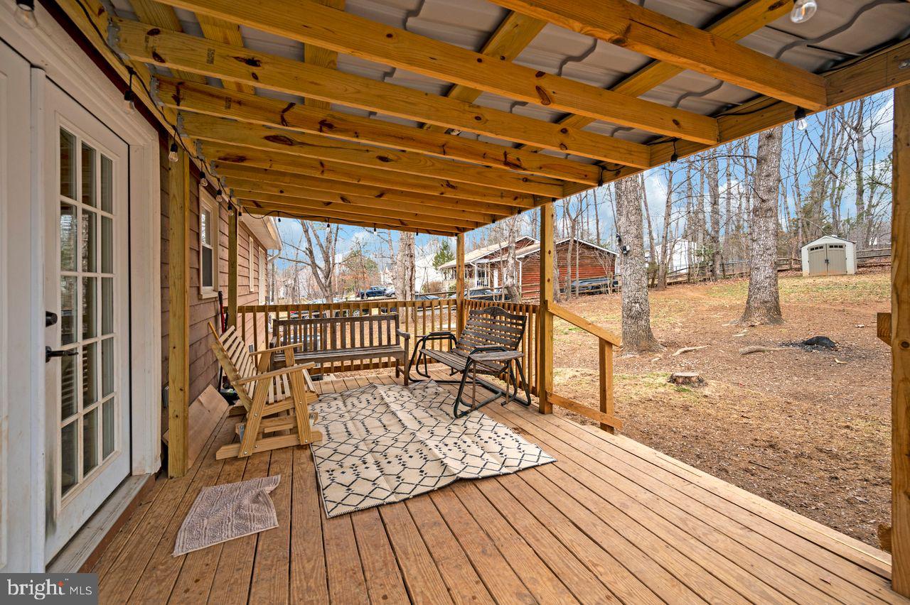 LAKE WILDERNESS - Residential