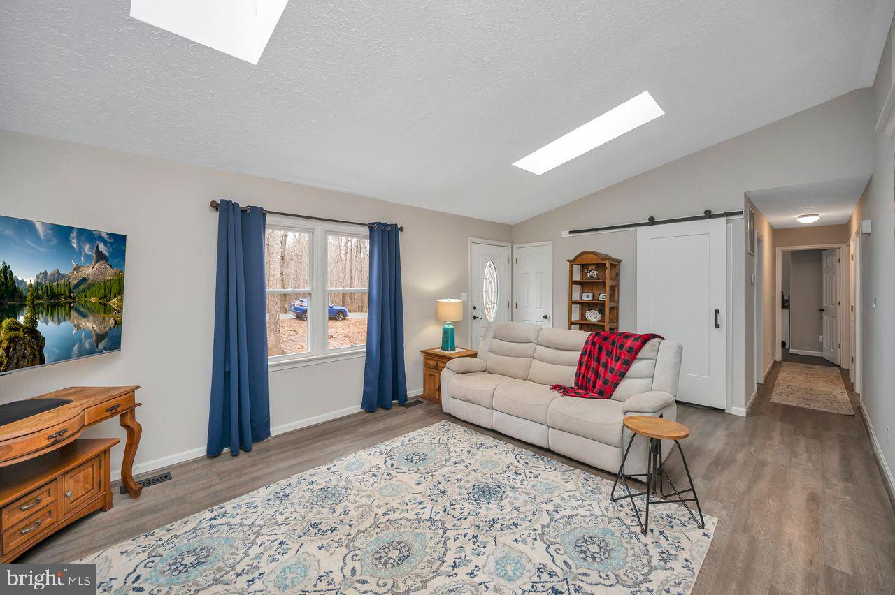 LAKE WILDERNESS - Residential