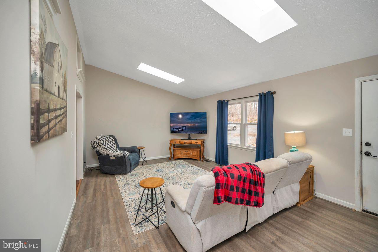 LAKE WILDERNESS - Residential