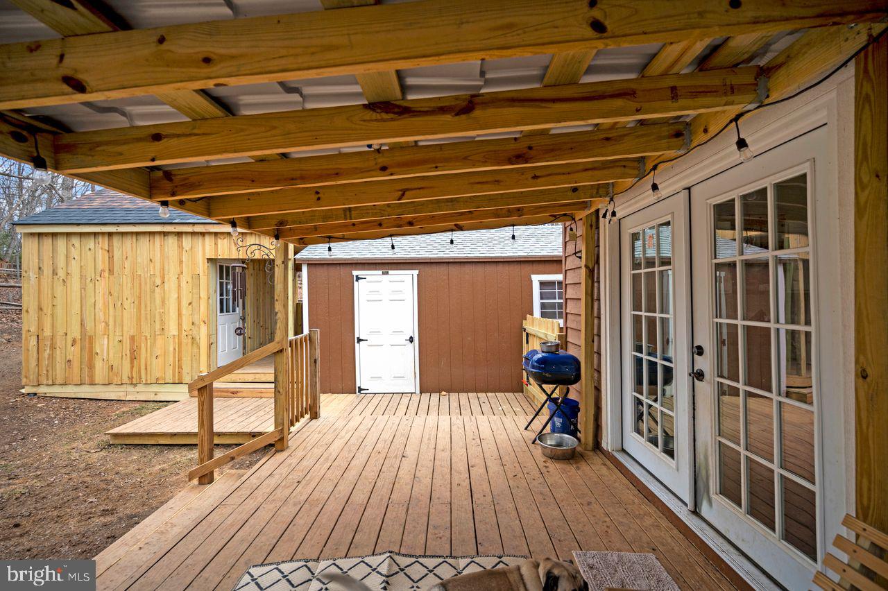 LAKE WILDERNESS - Residential