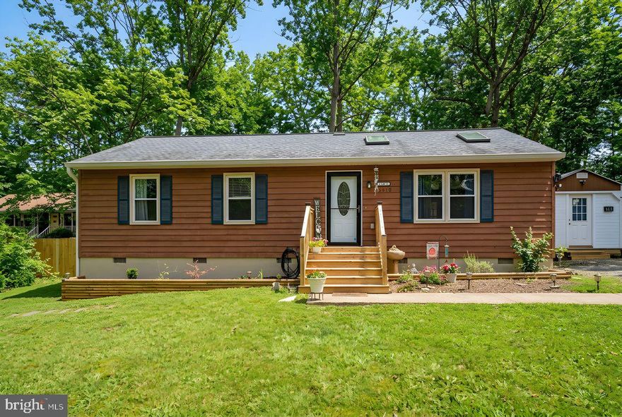 Move-in ready and thoughtfully updated, this charming one-level home in Wilderness Park combines style, comfort, and peace of mind. Featuring 3 bedrooms and 2 baths, this home offers LVP flooring throughout bedrooms, Living area and beautiful real hardwood floors in kitchen. Kitchen has been beautifully updated with both quartz countertops and butcher block countertops; stainless appliances, an electric stove with double oven and a redesigned primary bath. 

Recent major improvements include HVAC (2022), roof and water heater (2020), and septic inspection and pumping (July 2023) — giving buyers confidence in the big-ticket items.

Enjoy a fully fenced backyard and access to Wilderness Park’s unmatched amenities including three lakes, beach access, pool with snack bar, clubhouse, courts, campground, and more.

This is the one buyers have been waiting for.