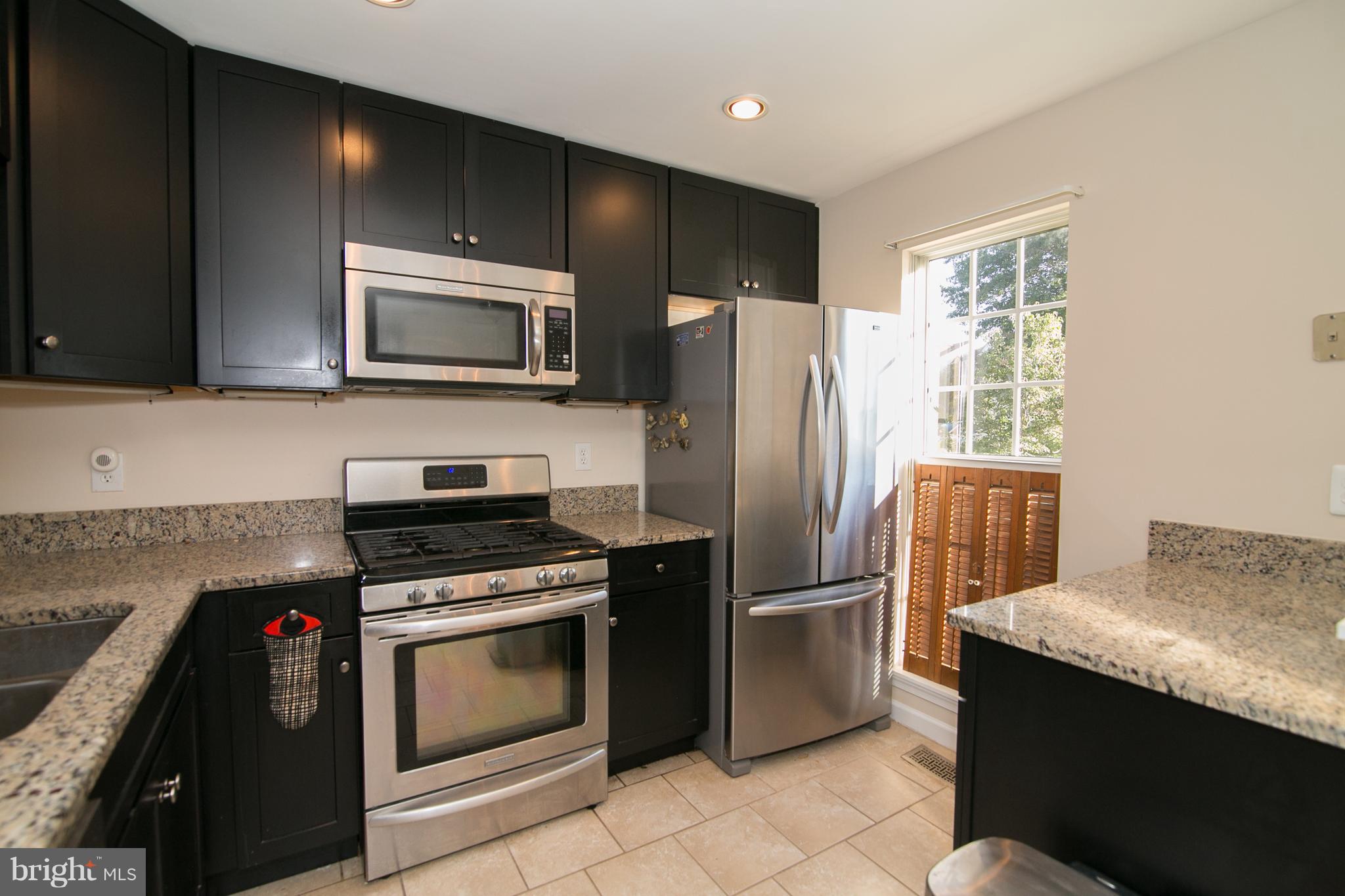 LAKE RIDGE - Residential