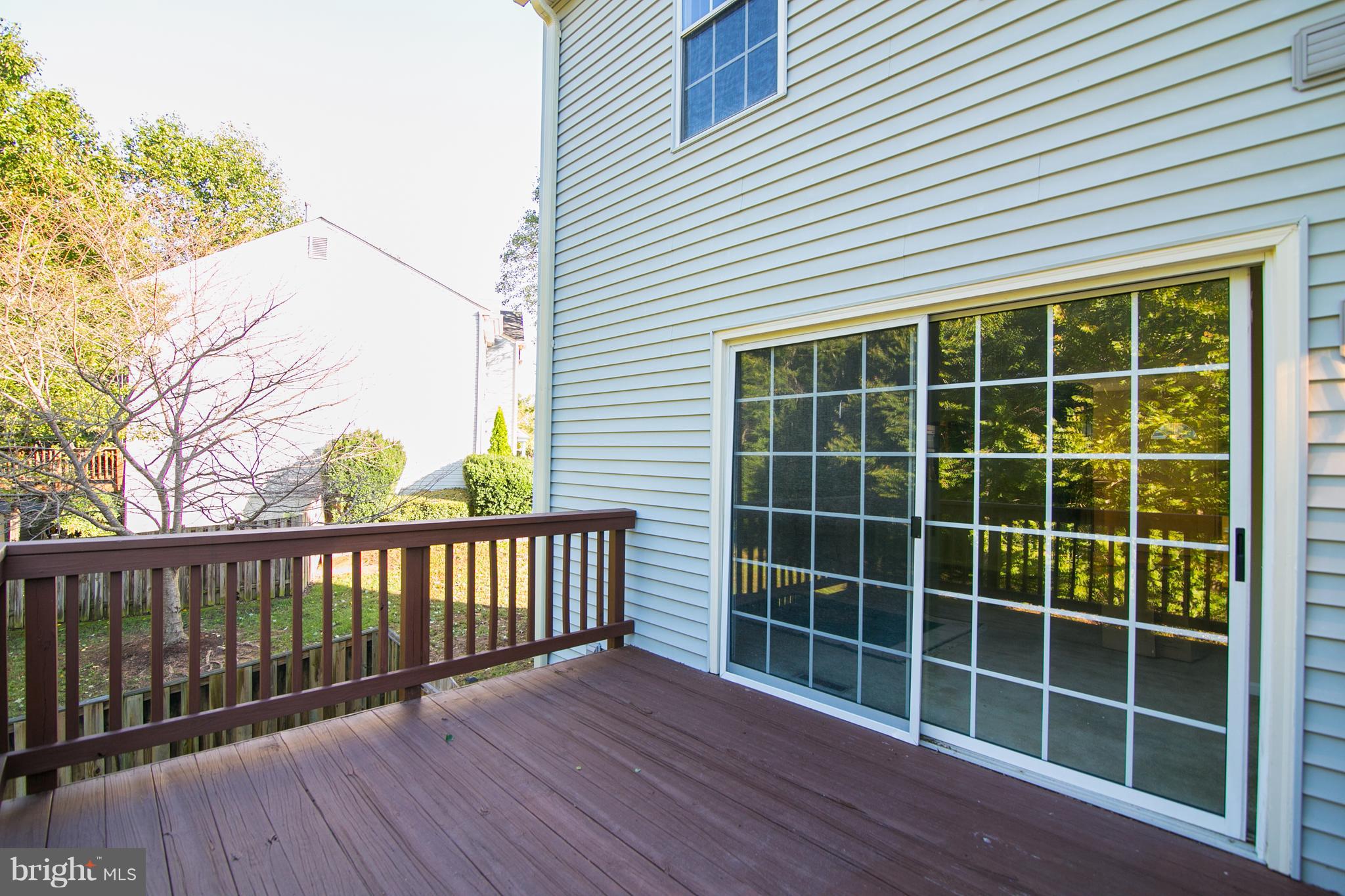 LAKE RIDGE - Residential