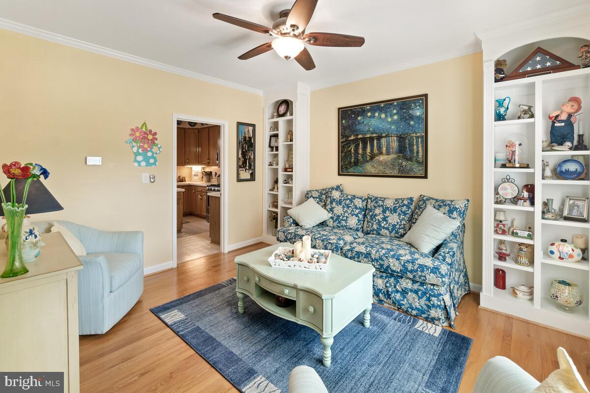 WORMANS MILL - Residential