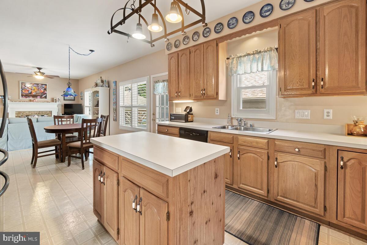 WORMANS MILL - Residential