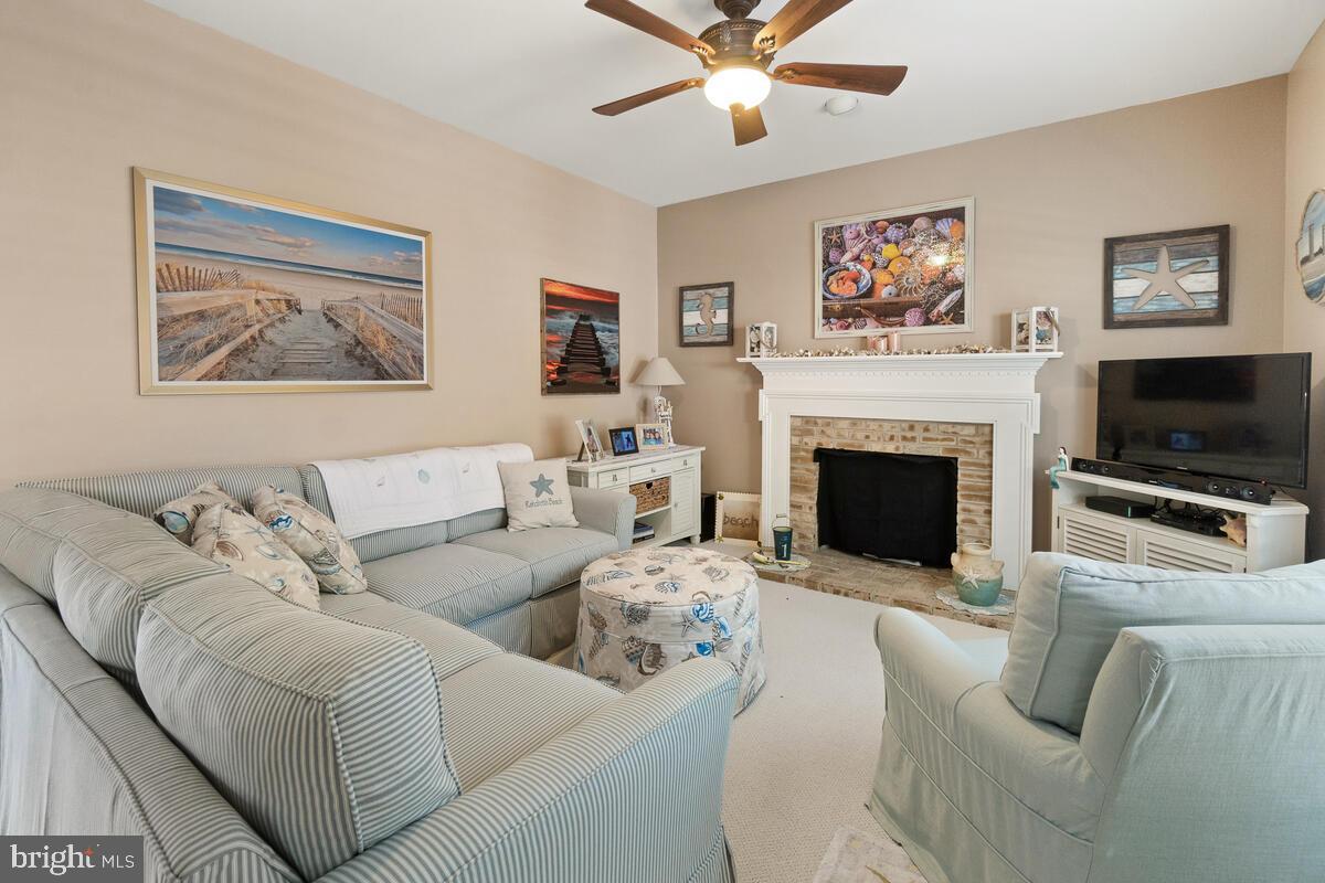 WORMANS MILL - Residential