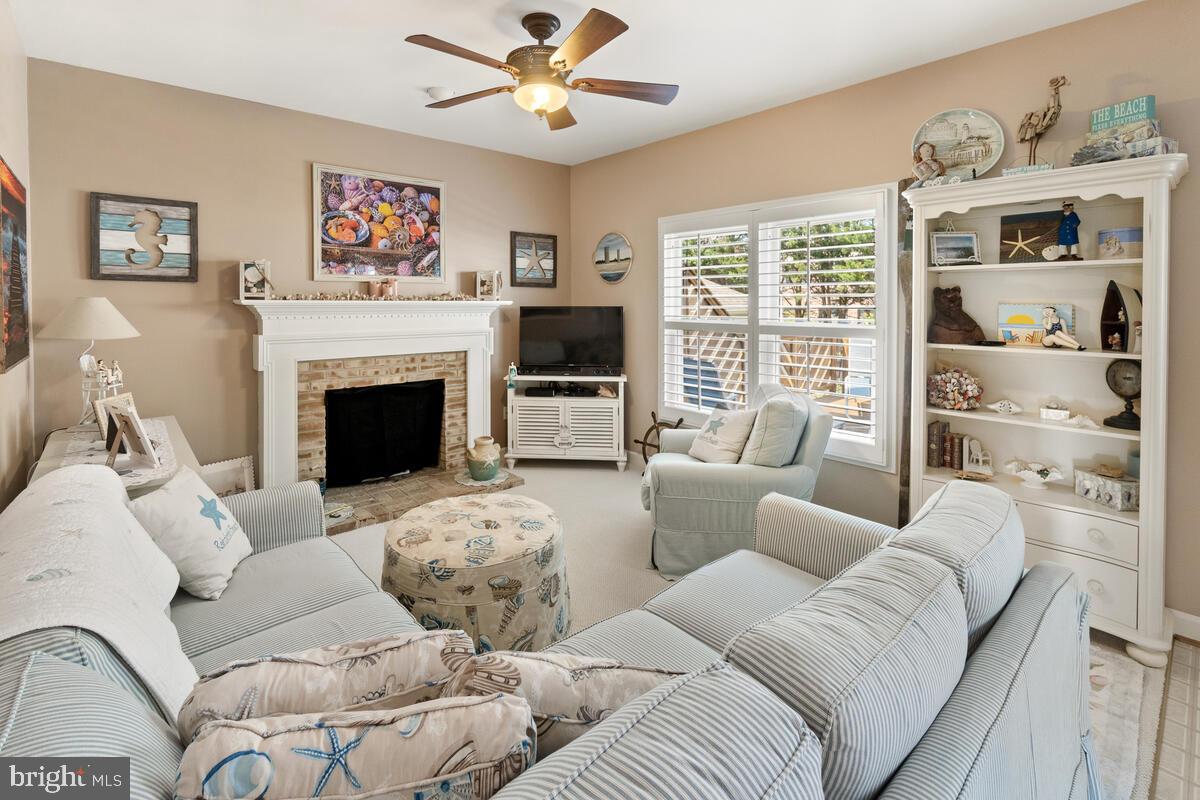 WORMANS MILL - Residential