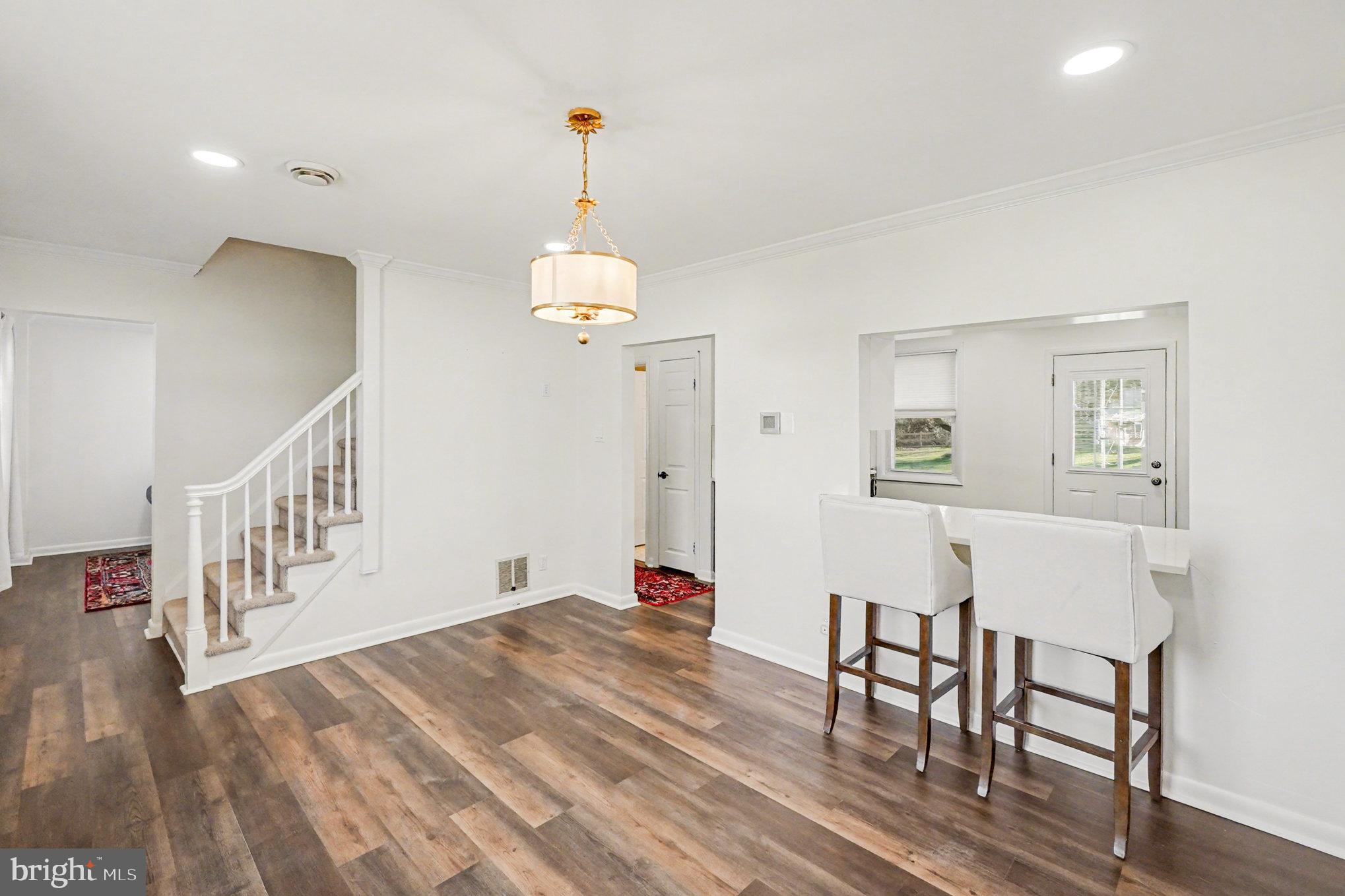 5809 PINE HILL DRIVE