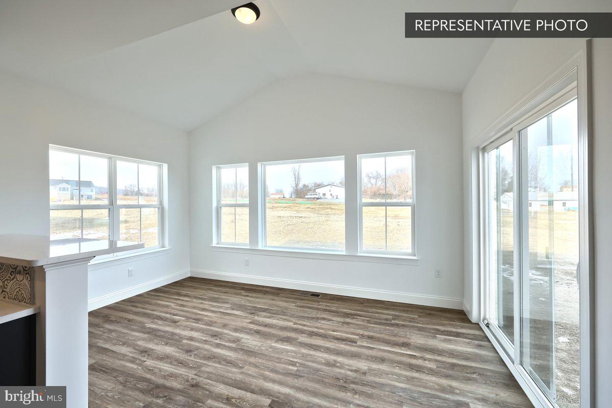 HICKORY POINTE - Residential