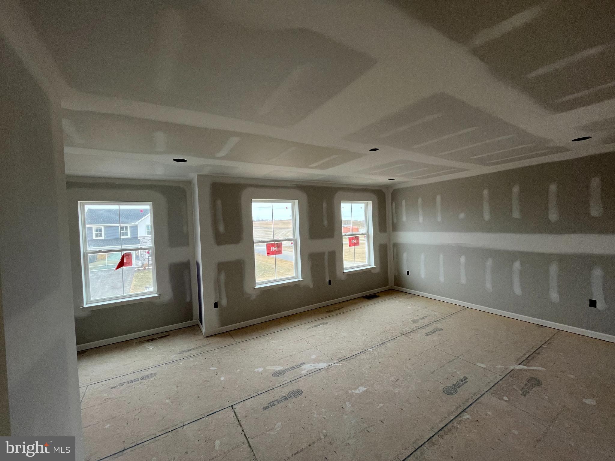 HICKORY POINTE - Residential