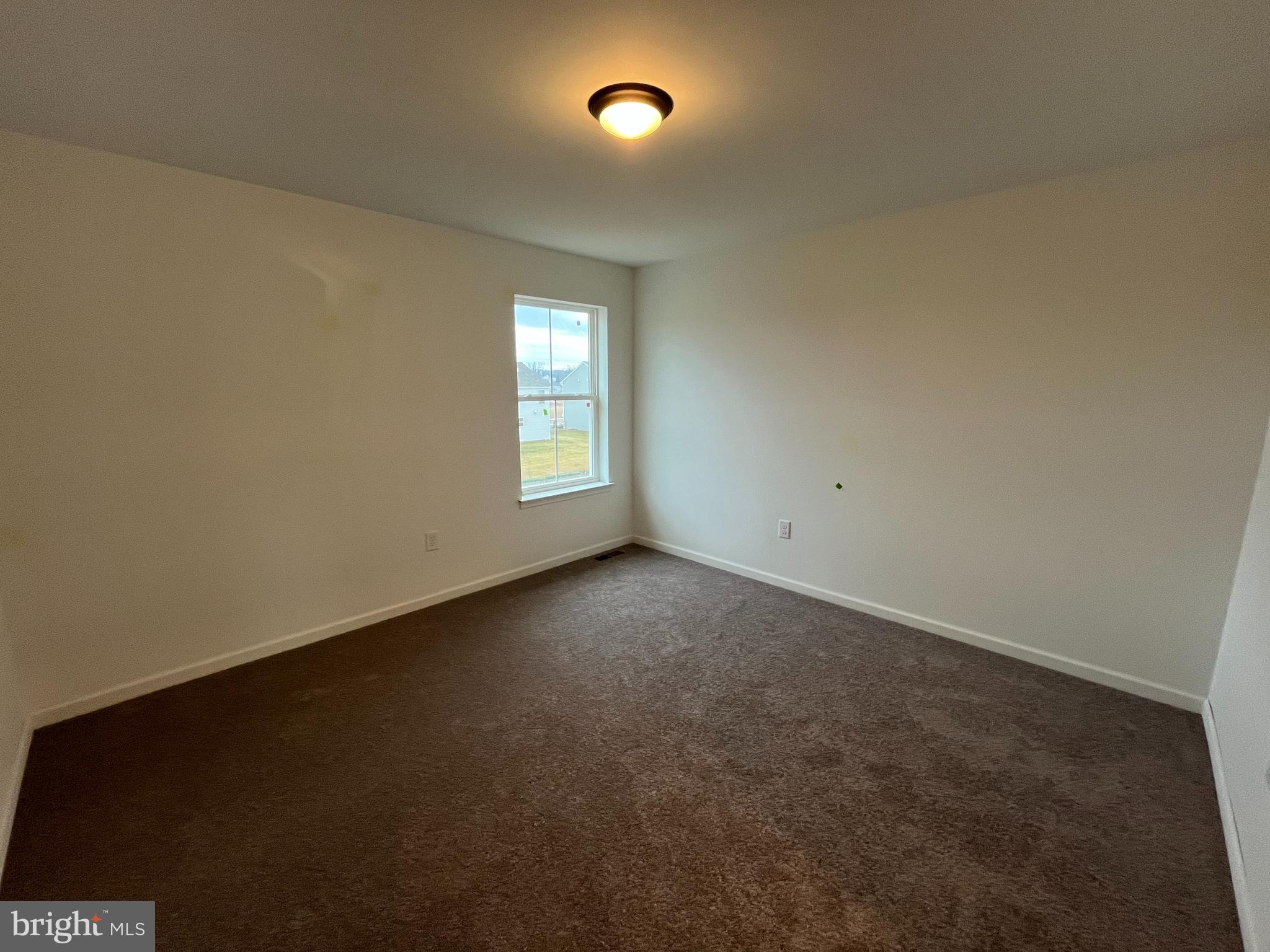 HICKORY POINTE - Residential