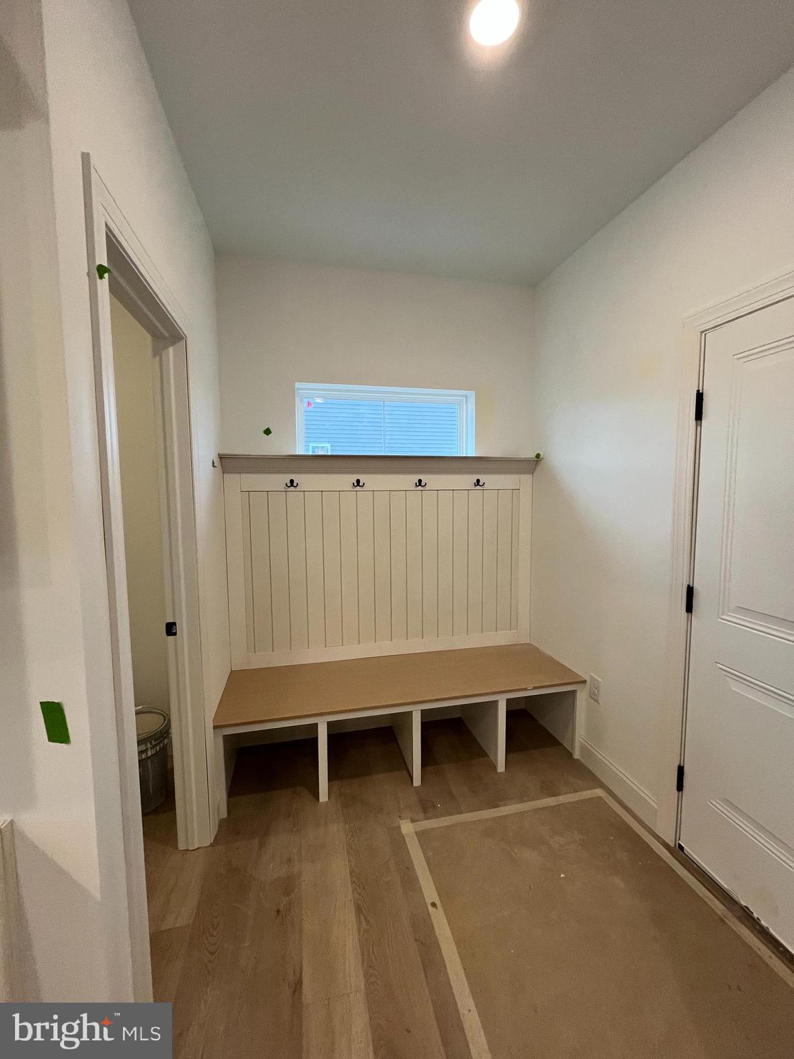 HICKORY POINTE - Residential