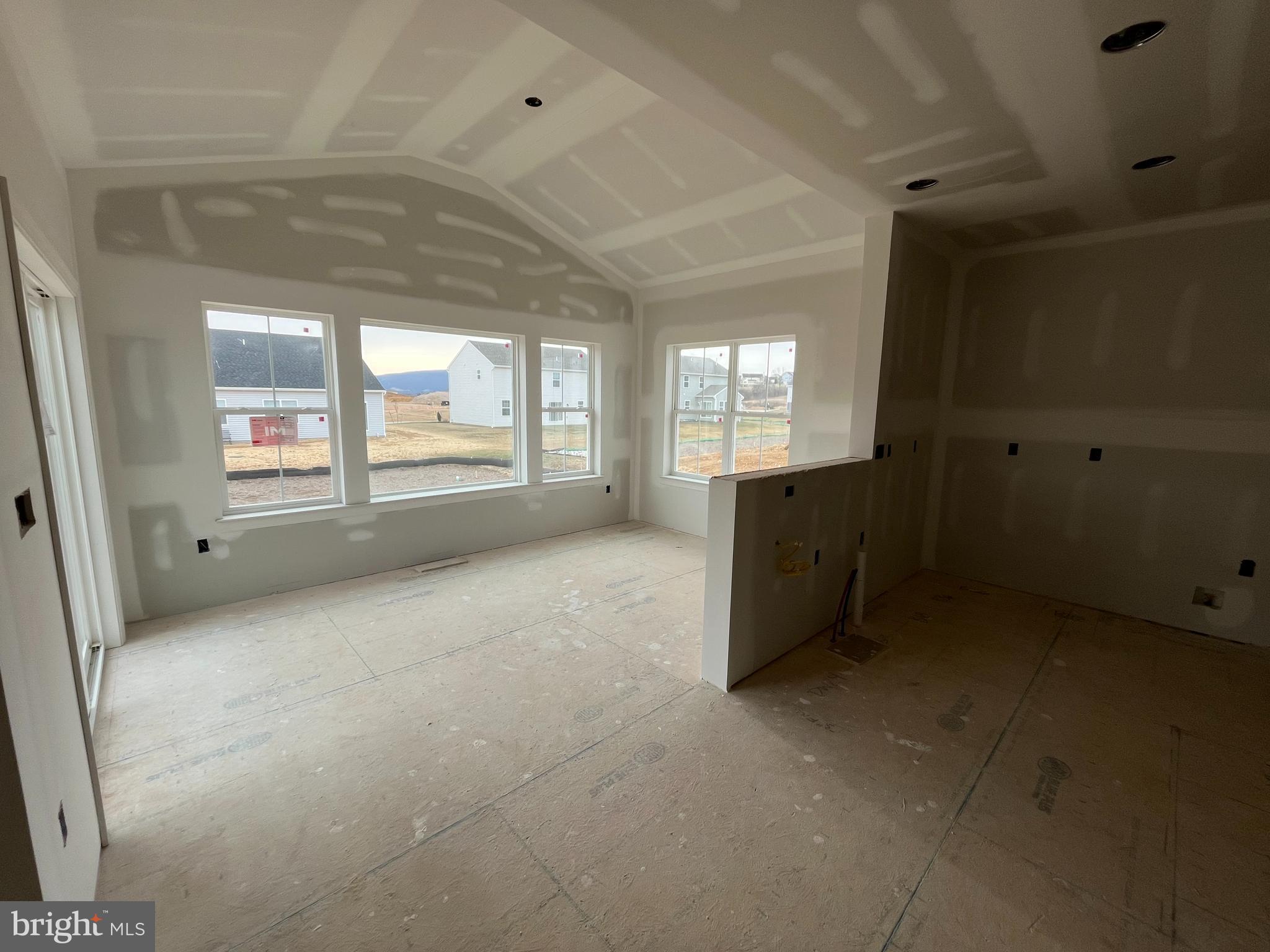 HICKORY POINTE - Residential